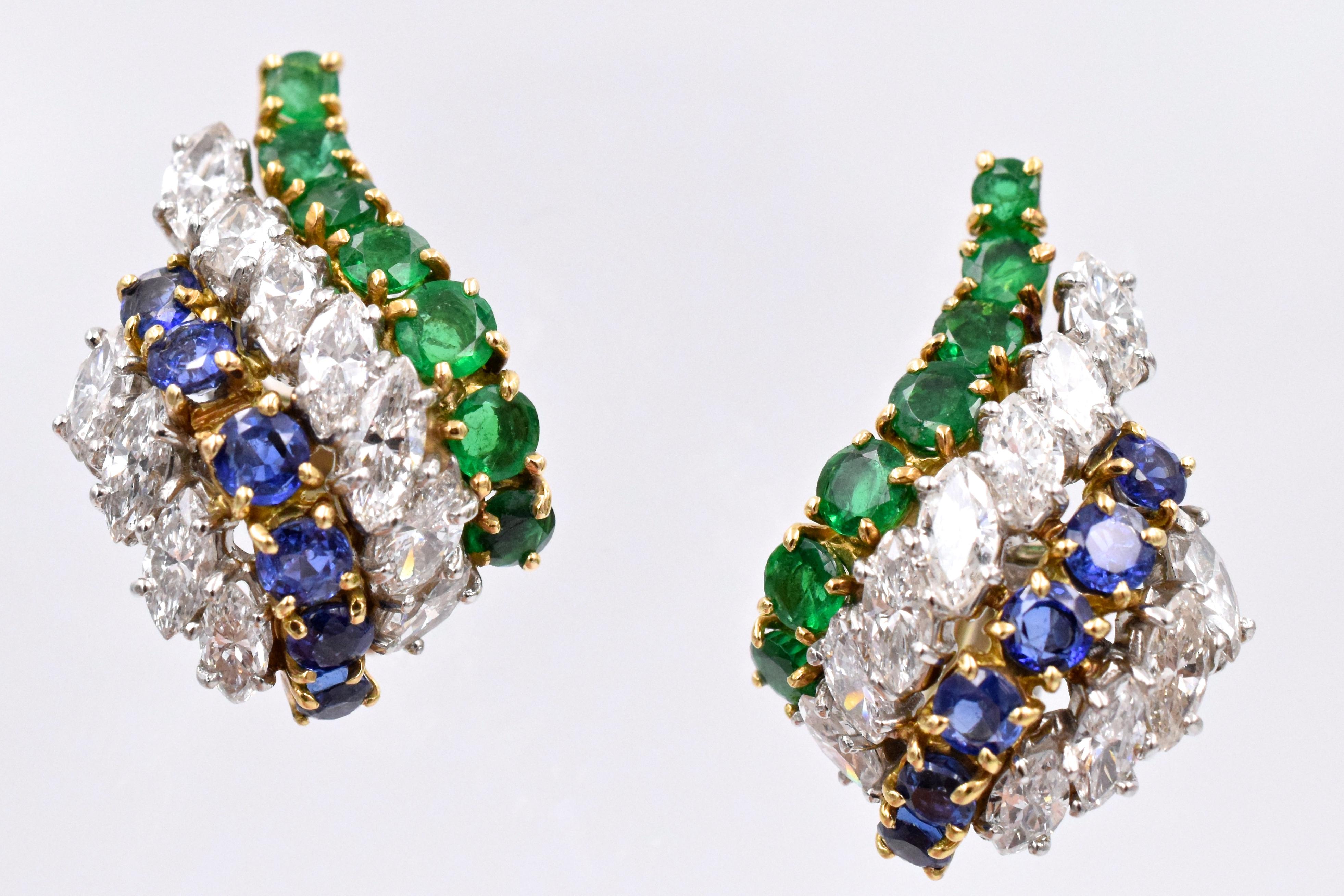 Harry Winston Sapphire, Emerald and Diamond Pendant-Earclips In Excellent Condition In New York, NY