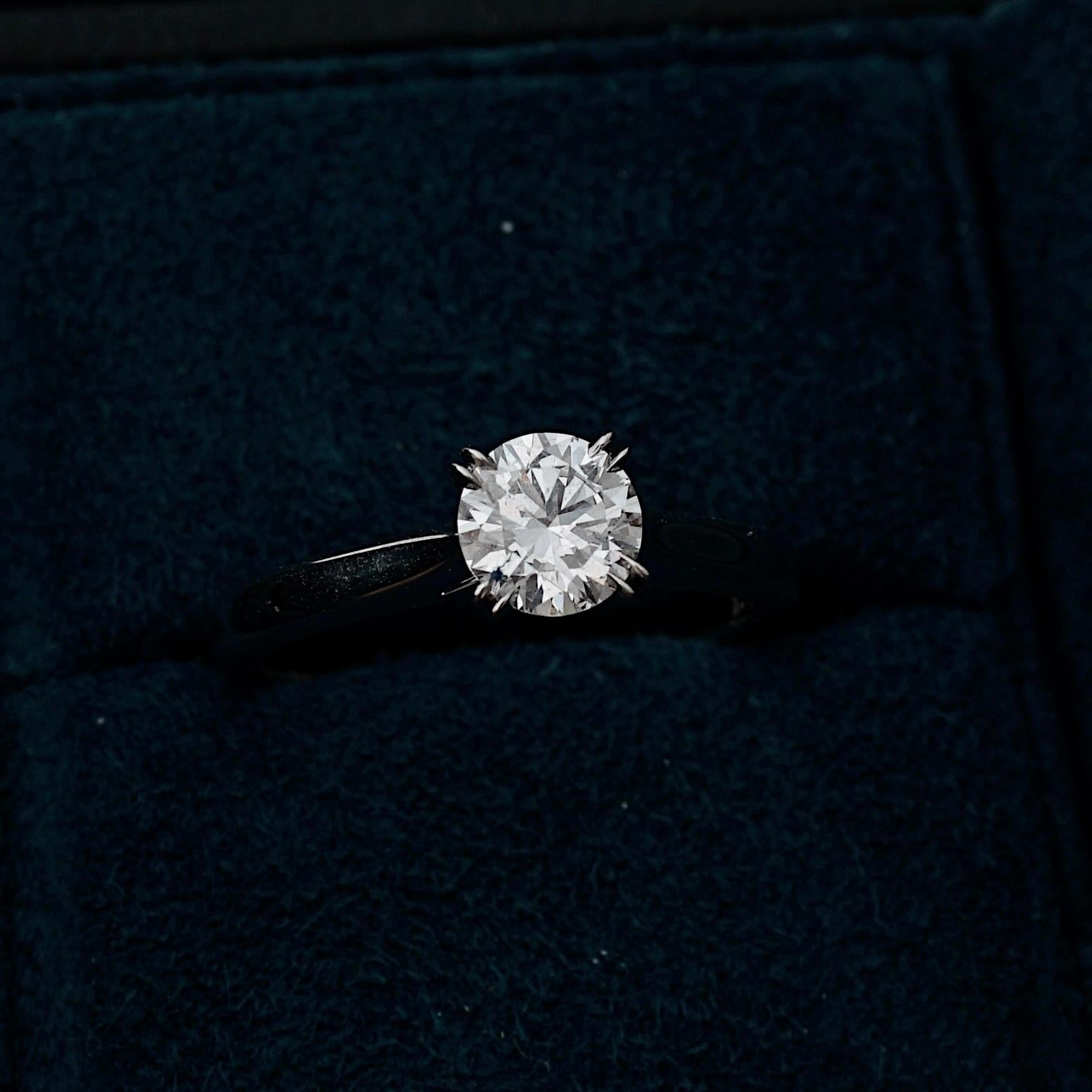 Round Cut Harry Winston, Solitaire GIA 0.59 Carat E/VS2 Diamond Engagement Ring