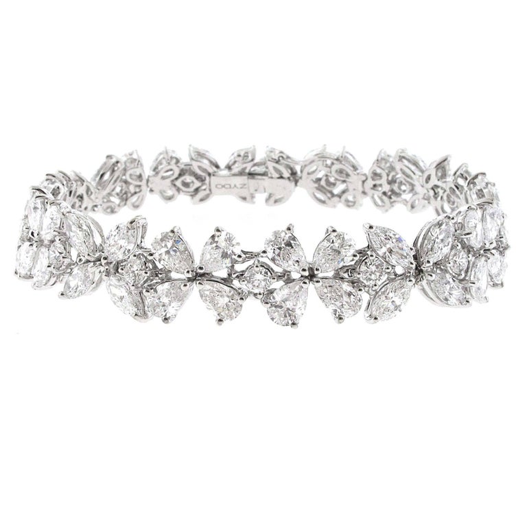 Fancy Cut Diamond Tennis Bracelet, Approximate 16 Carat For Sale at