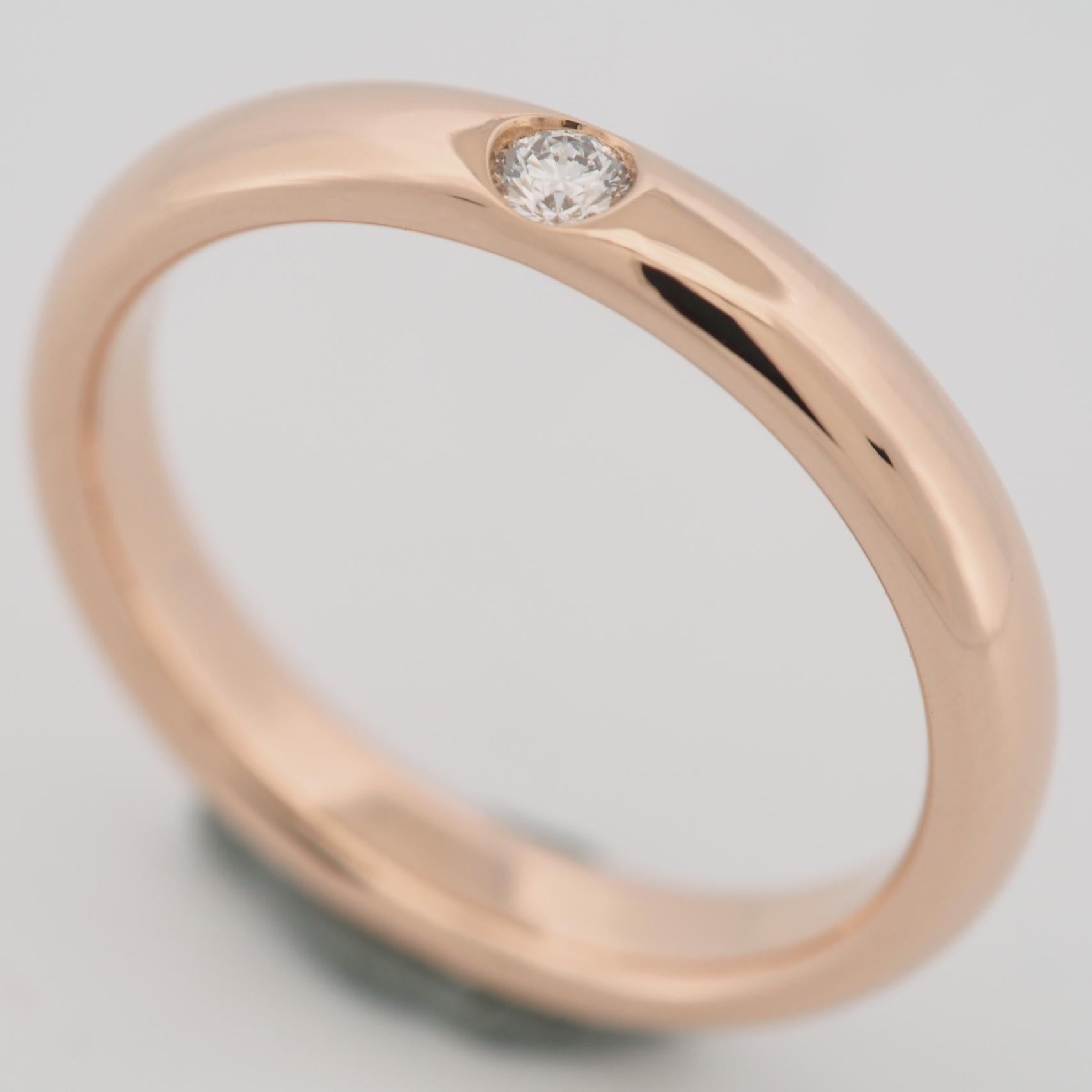 Item: Harry Winston Wedding Band Single Diamond Ring
Stones: Diamond (0.04ct)
Metal: 18K Rose Gold
Ring Size:  US SIZE 4.75  UK SIZE I 3/4
Internal Diameter: 15.55 mm
Measurement: 3.0 mm width
Weight: 3.6 Grams
Condition: Used (repolished)
Retail