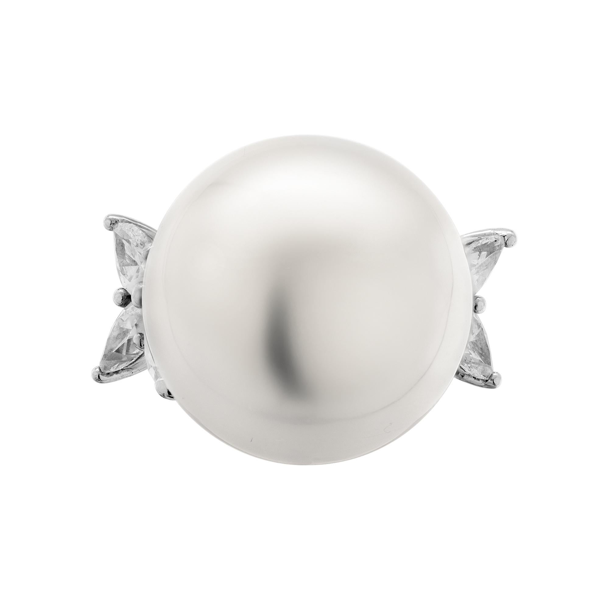 Harry Winston Wisdom Of Pearl Ring

Mounted is platinum with almost 3ct of diamonds and South Sea Pears 18.2mm - AAAA quality.

Size 5.25 (sizable)
GIA Certification 2215679453
Extremely Rare Ring - there was only a couple available, you will not