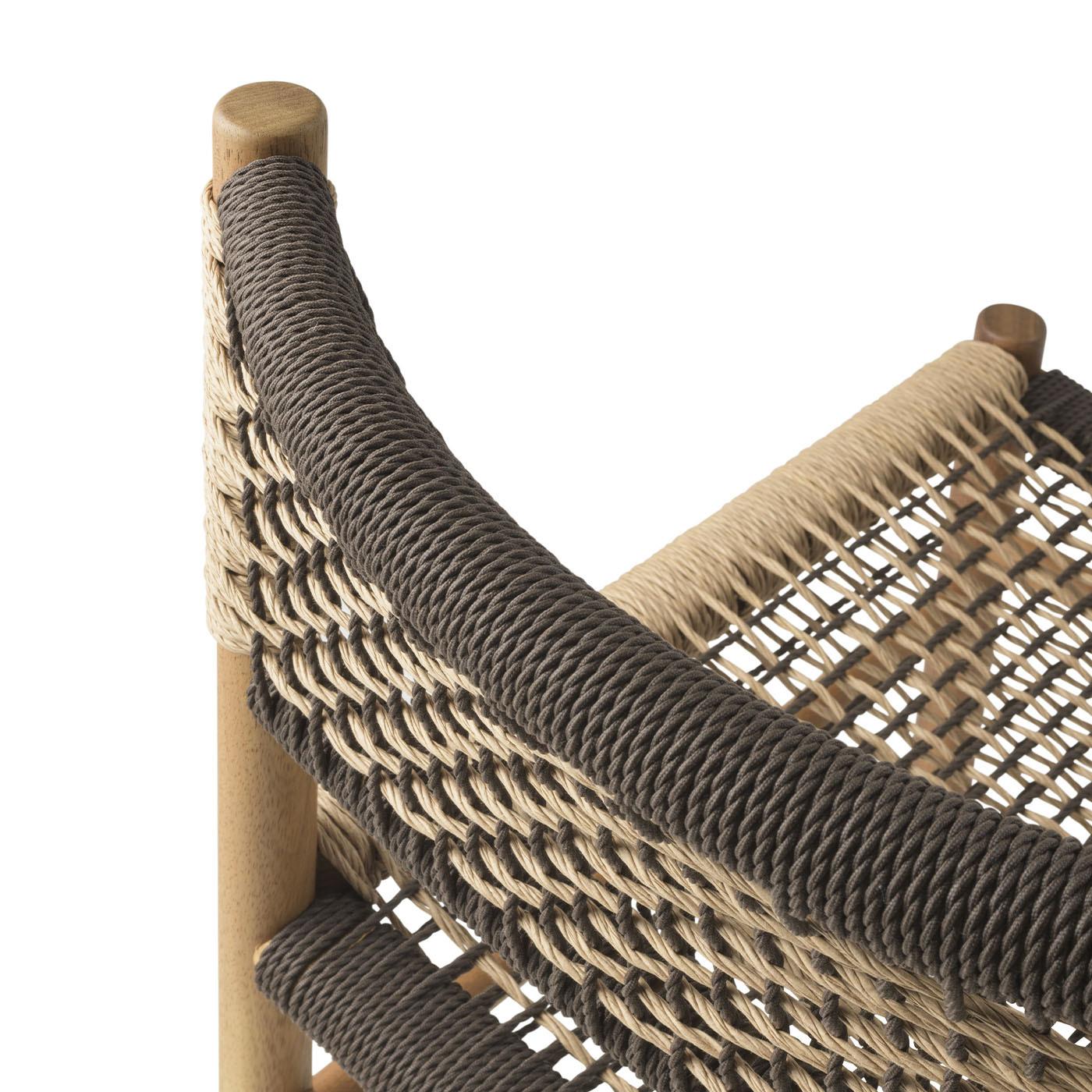 Harry's 816 by Luigi Billiani is a lounge chair designed for outdoor spaces, inspired by the iconic proportions of Harry’s Bar seating in Venice. This piece features a woven seat and backrest combining cocoa and natural cellulose tones, blending