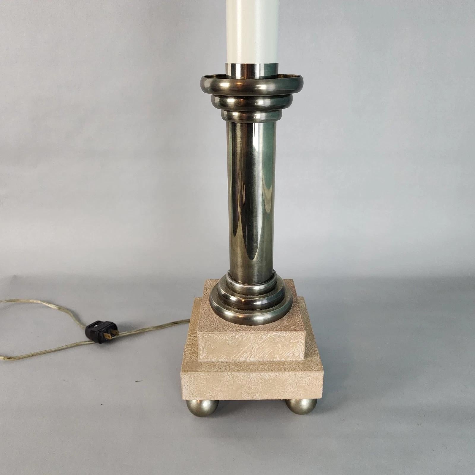 Hart Associates Table Lamp Vintage In Good Condition For Sale In Lake Worth, FL