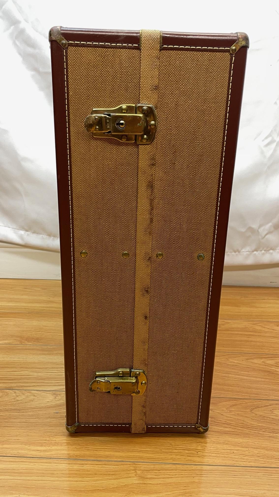 Hartman Leather Suitcase Circa 1940's For Sale 7