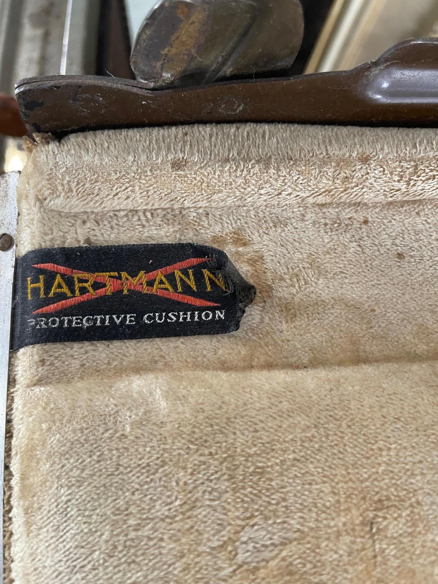 hartmann cushion top wardrobe trunk