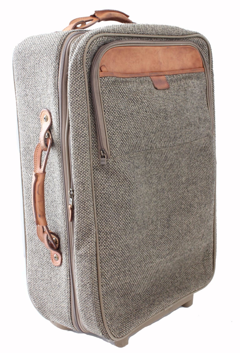 Hartmann Luggage 22in Expandable Roller Suitcase Tweed and Leather 70s