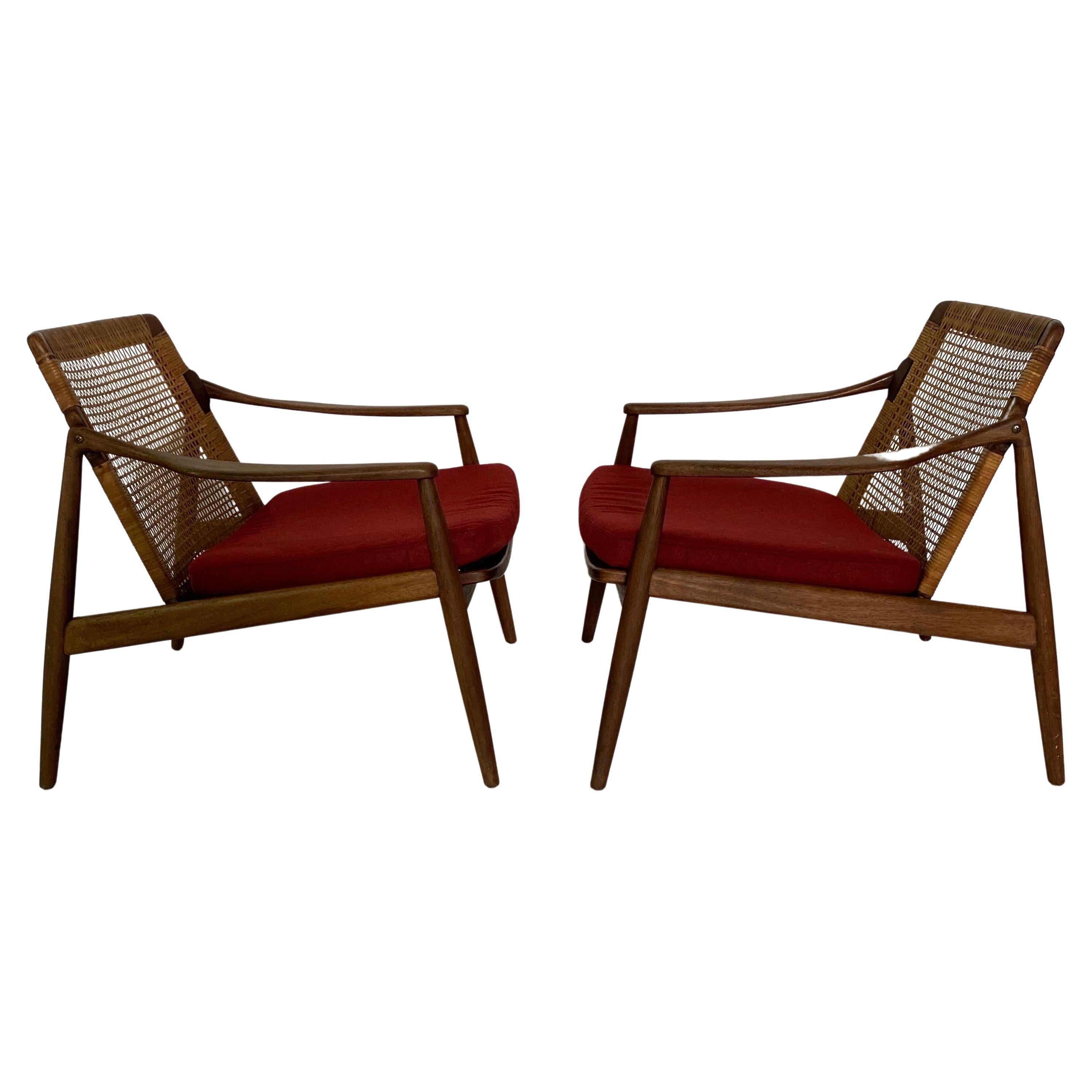The model chairs '400' a Museological quality Mid-Century design and due to it's timeless beauty still much sought after today a real collector's item the set of two lounge chairs designed by Hartmut Lohmeyer, 1956 in Germany produced by the company