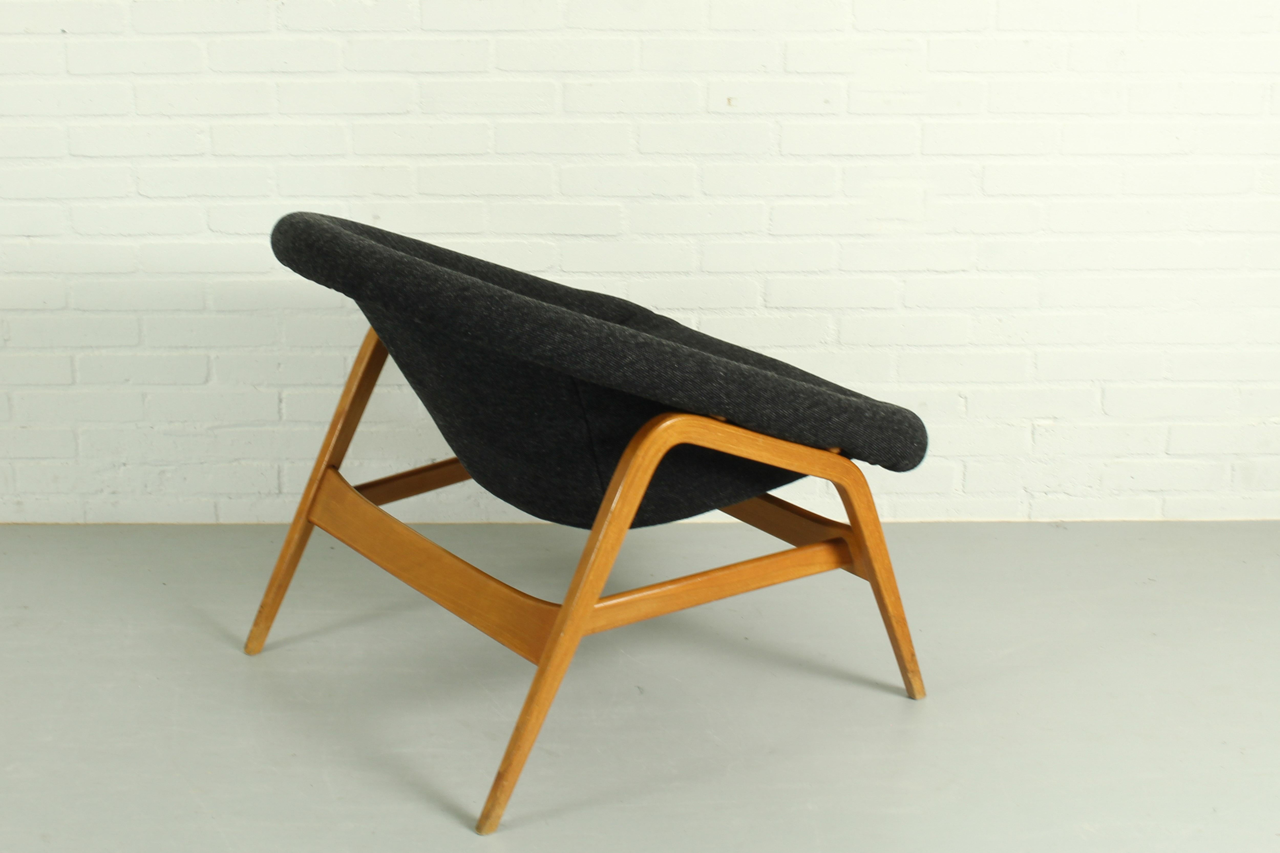 Hartmut Lohmeyer for Artifort lounge chair Model 118 'Columbus', 1955 For Sale 1