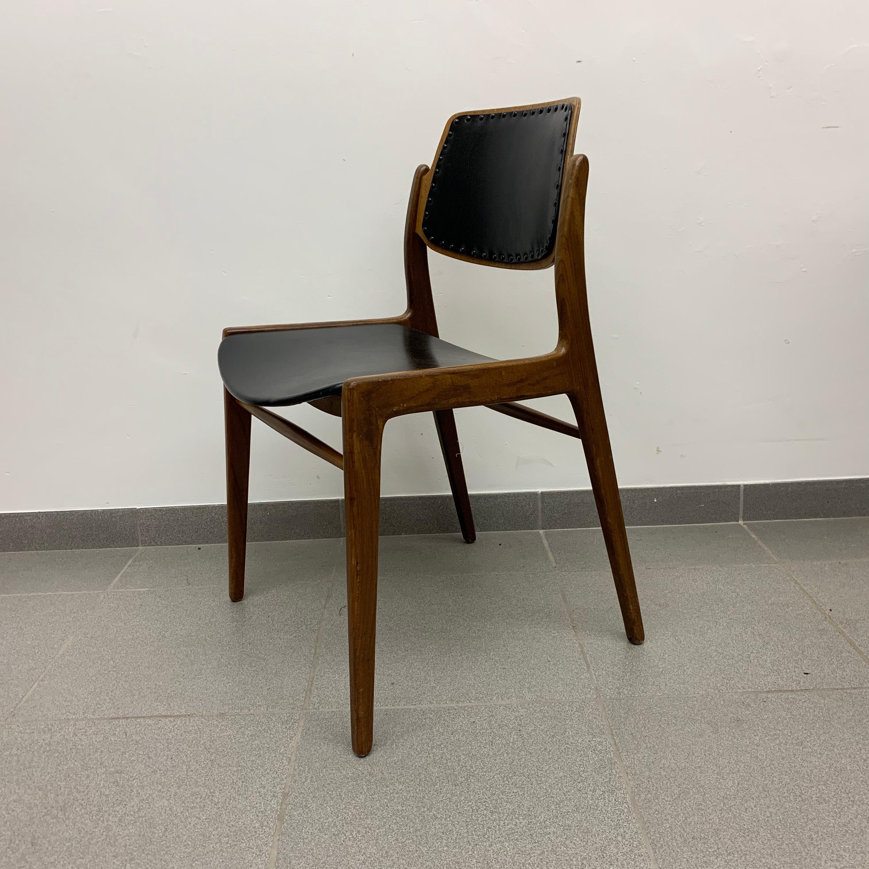 German Hartmut Lohmeyer for Wilkhahn 1950’s dining chair teak wood design For Sale