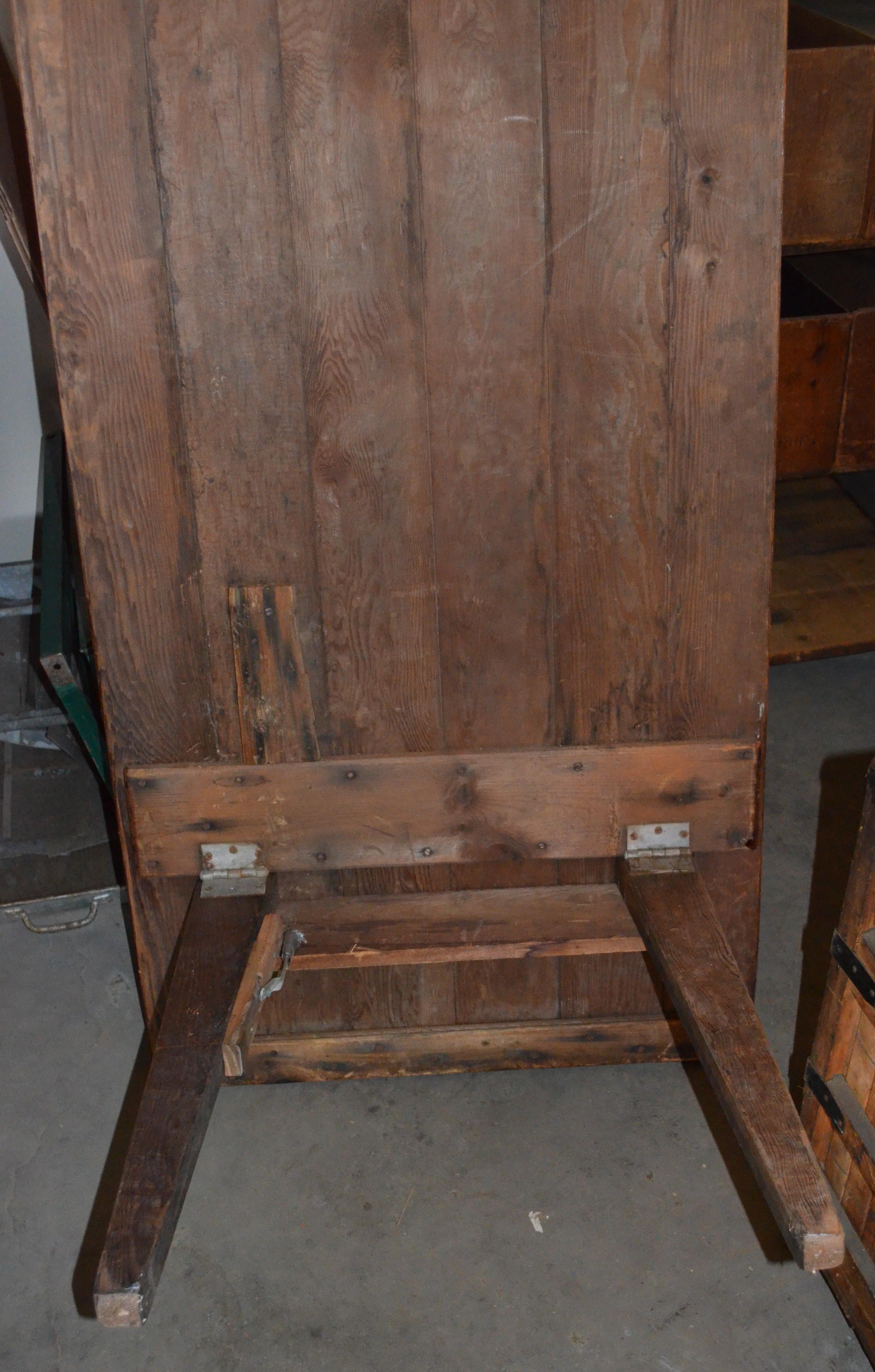 Harvest Table Handmade of Pine, Early 1900s, Legs Fold to Store For Sale 7