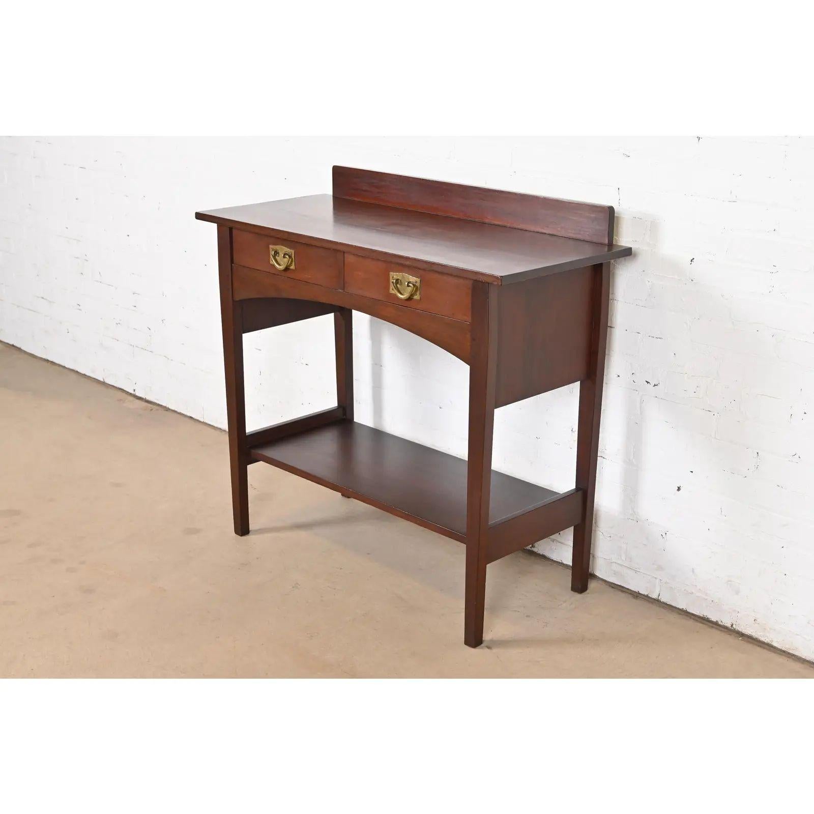 Harvey Ellis per Gustav Stickley Server buffet Mission Arts & Crafts antico In condizioni buone in vendita a South Bend, IN