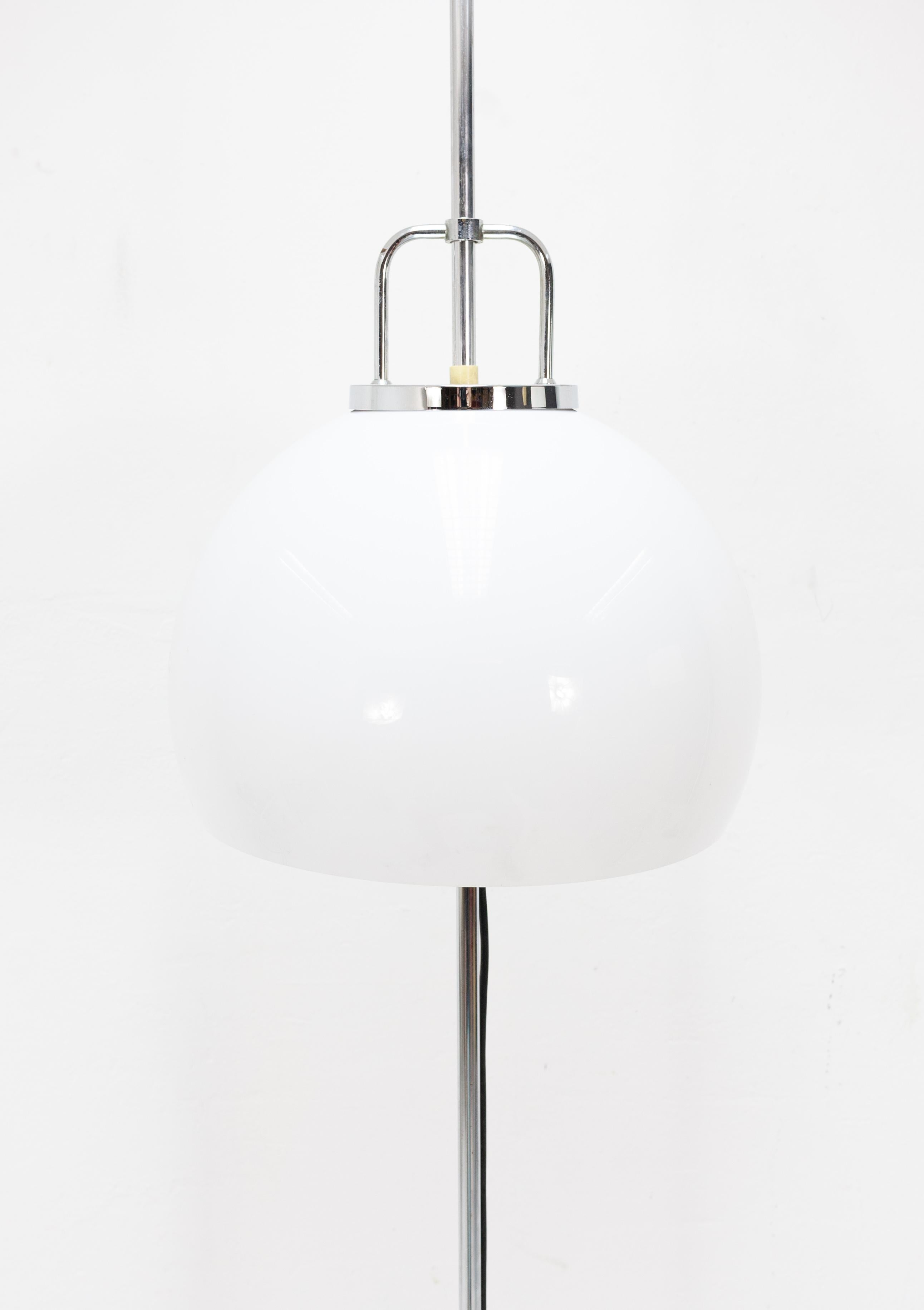 Italian Harvey Guzzini Adjustable Floor Lamp