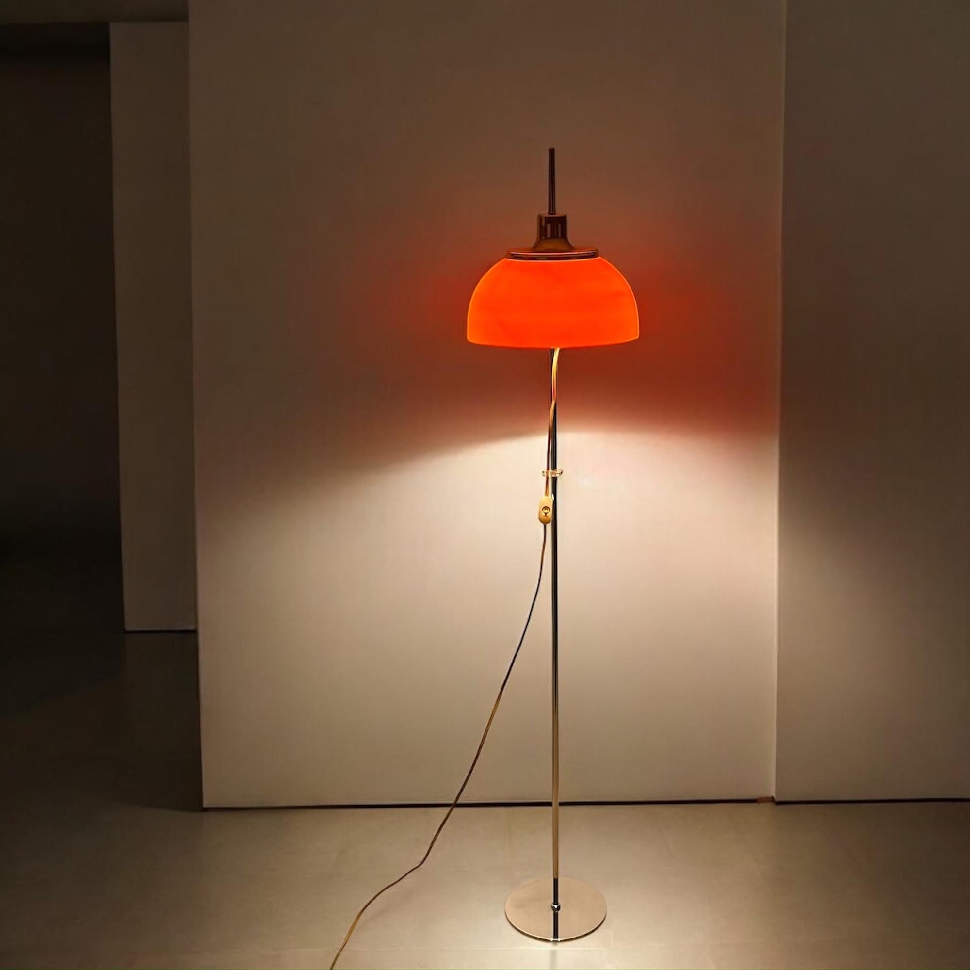 Harvey Guzzini 'Faro' 70s Floor Lamp Luigi Massoni in Orange and Chrome Metal 2