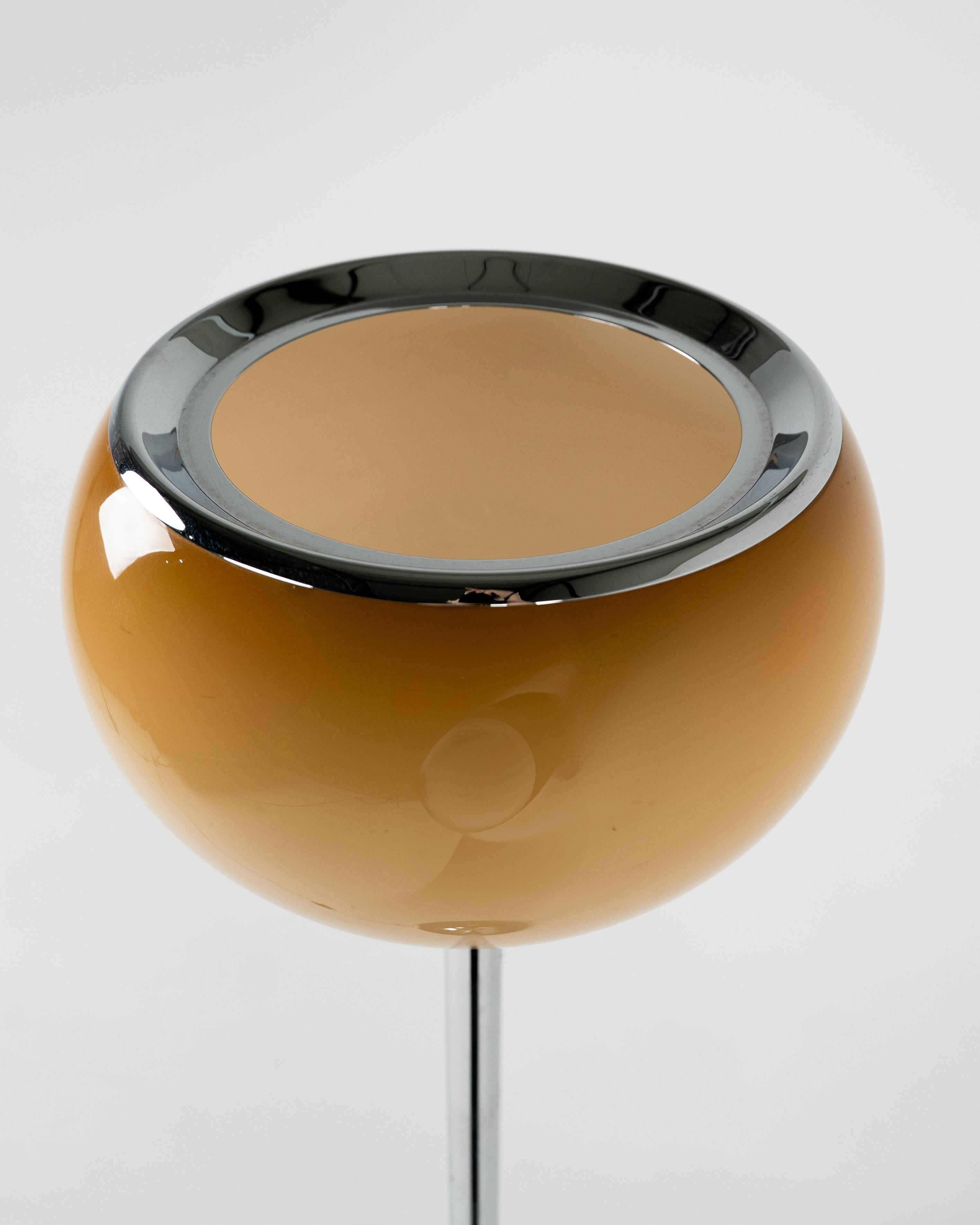Harvey Guzzini Flash, piccola lampada da terra vintage di Meblo Brown in vendita 3