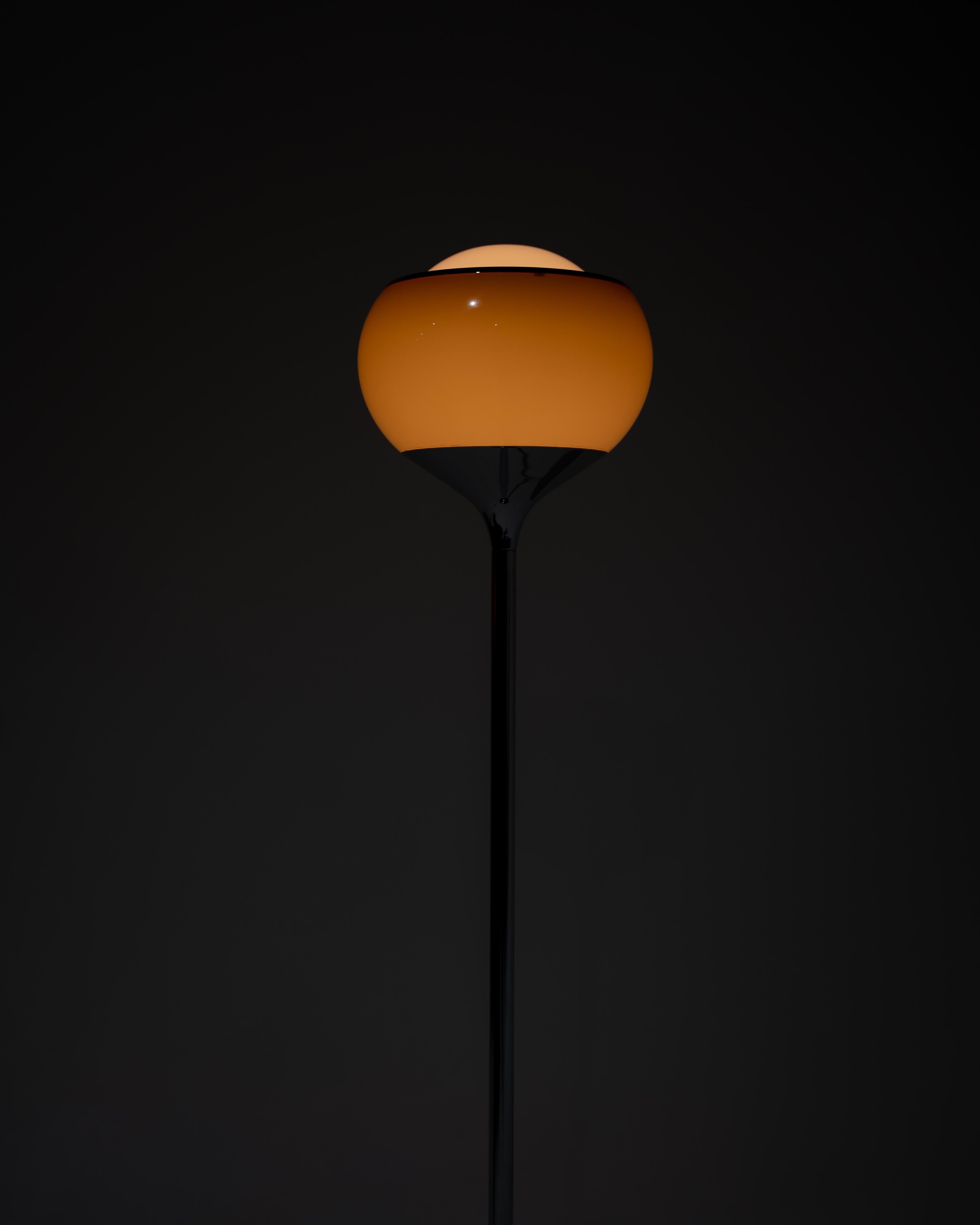 Harvey Guzzini Flash, piccola lampada da terra vintage di Meblo Brown in vendita 5