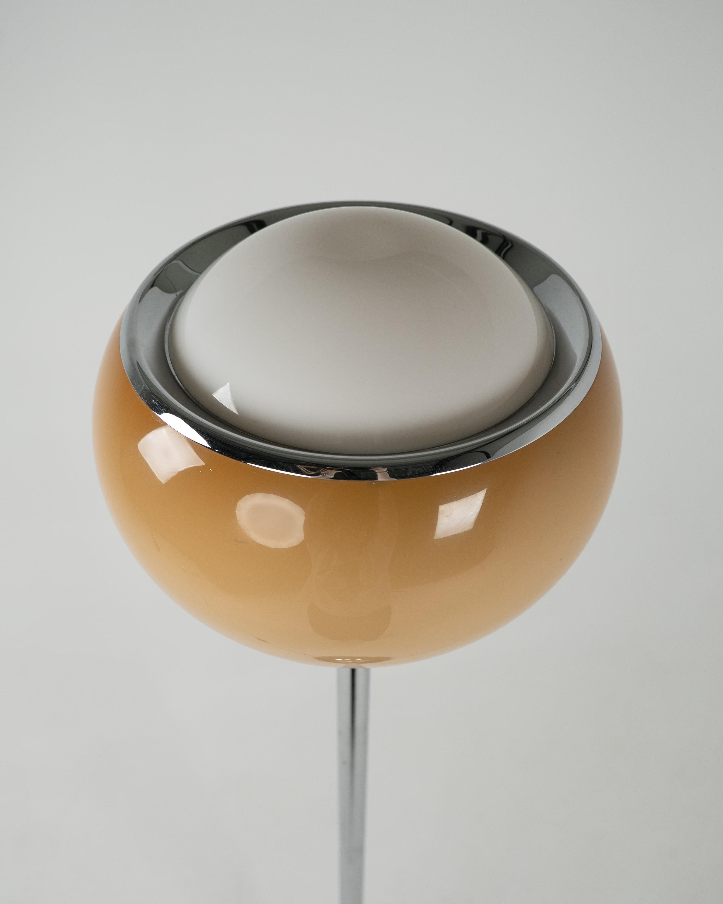 Metallo Harvey Guzzini Flash, piccola lampada da terra vintage di Meblo Brown in vendita