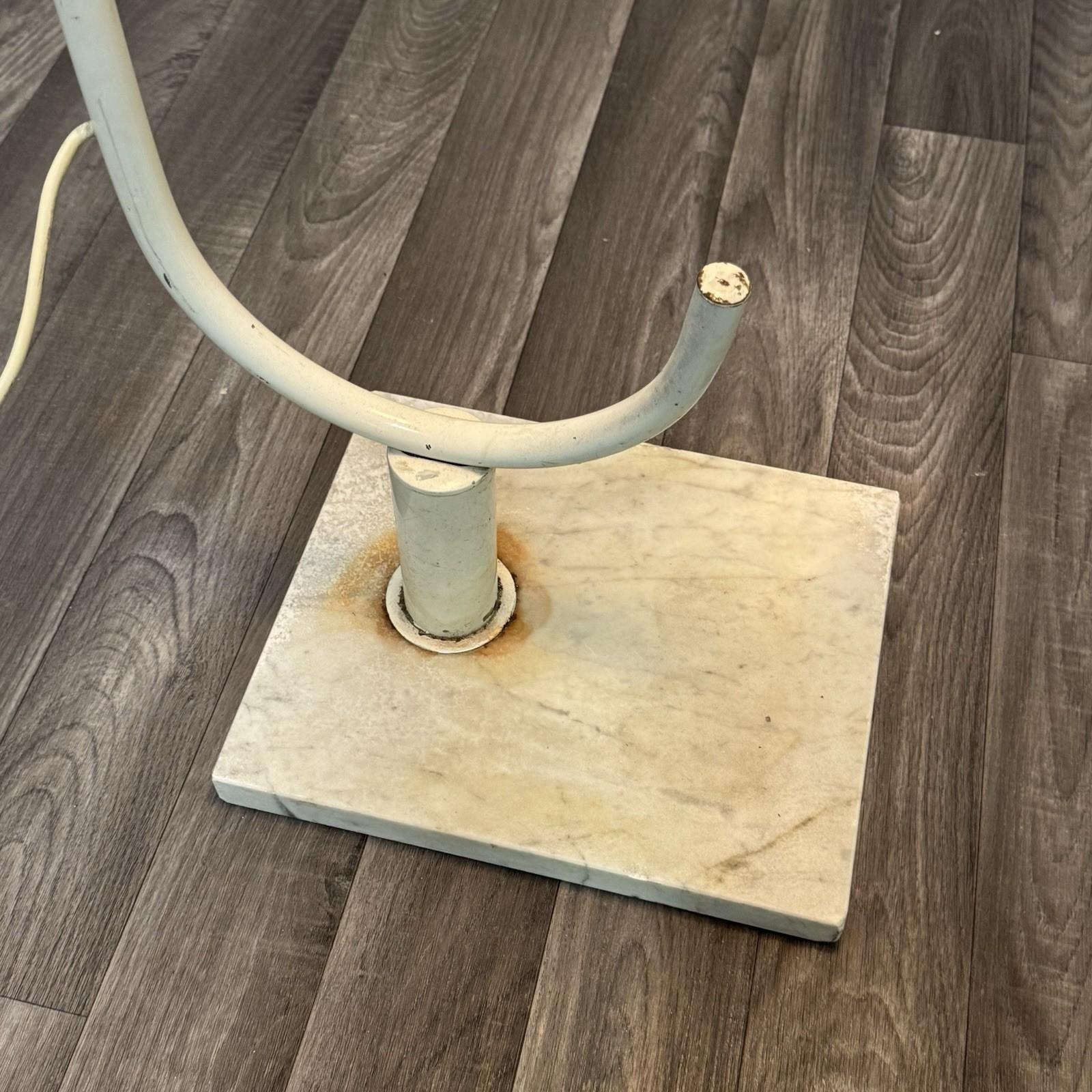 Metallo Harvey Guzzini Lampada da terra Space AGE con base in marmo Design anni '70 in vendita