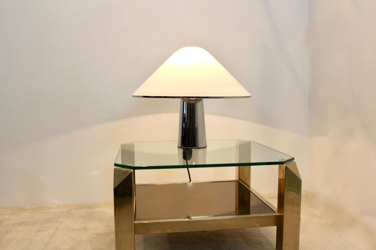 20ième siècle Harvey Guzzini Grande lampe de table champignon pour Iguzzini