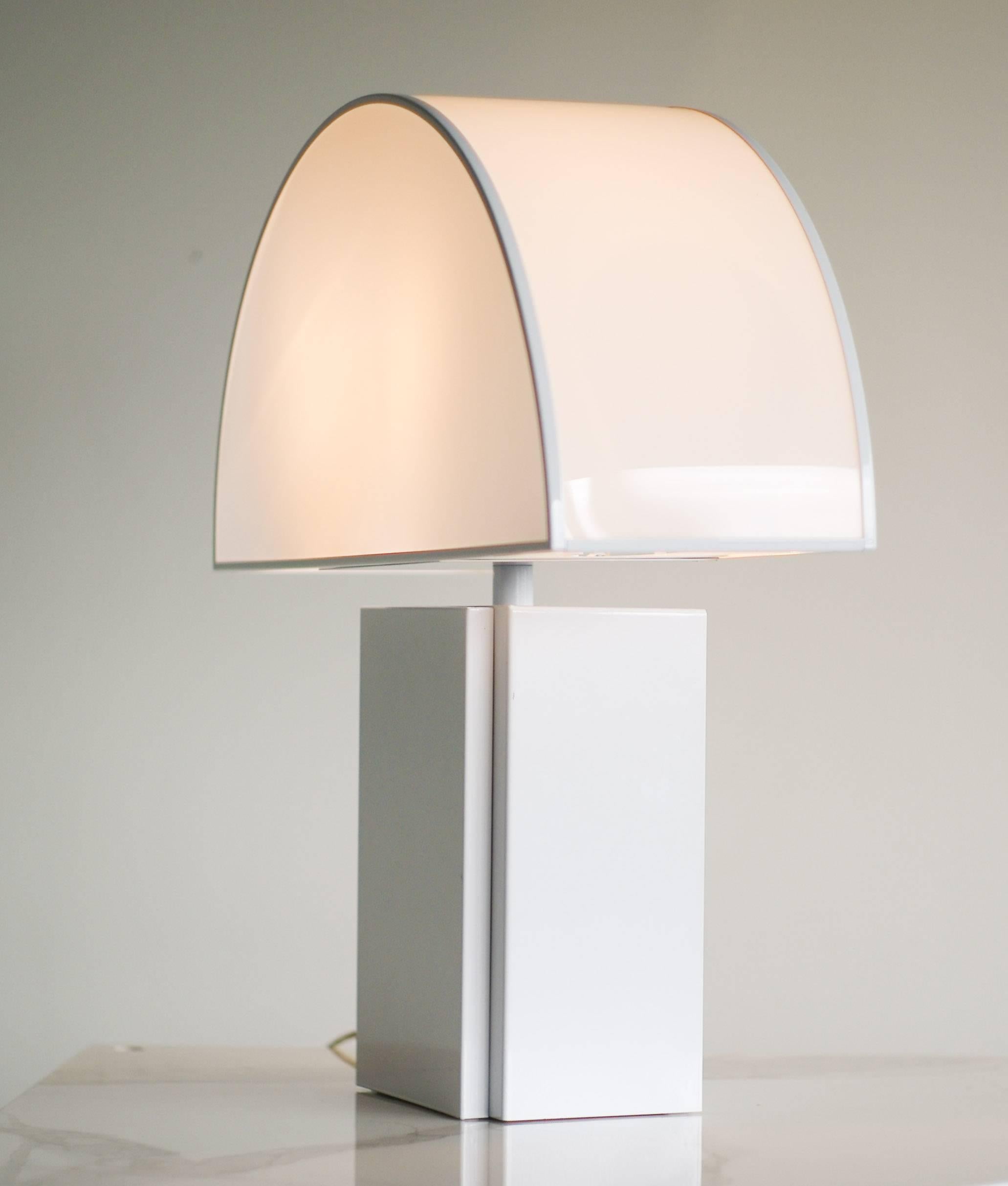 italien Harvey Guzzini Grande lampe de table Olympe