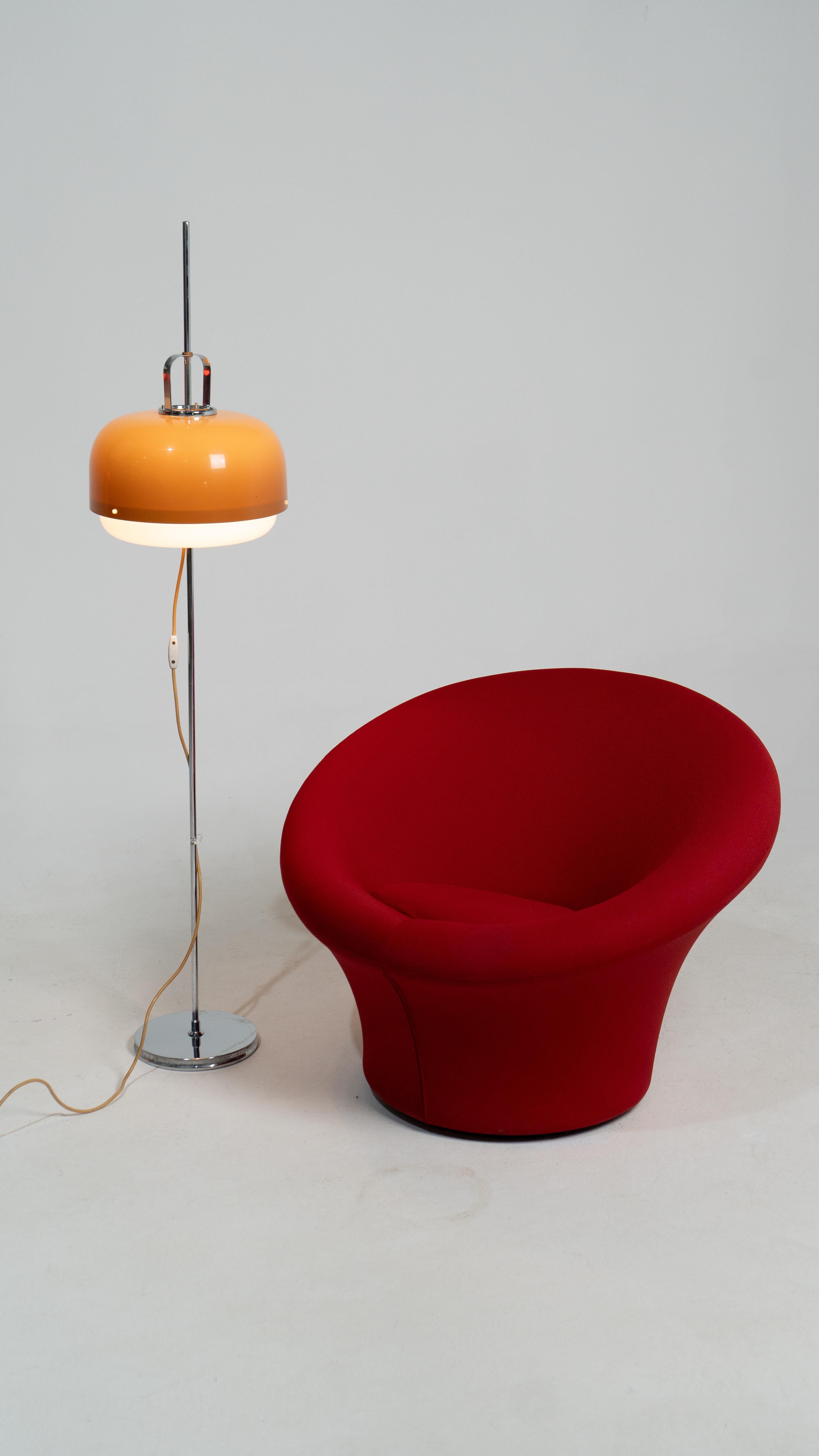 Harvey Guzzini Medusa Lámpara de pie Vintage Marrón Meblo en venta 5