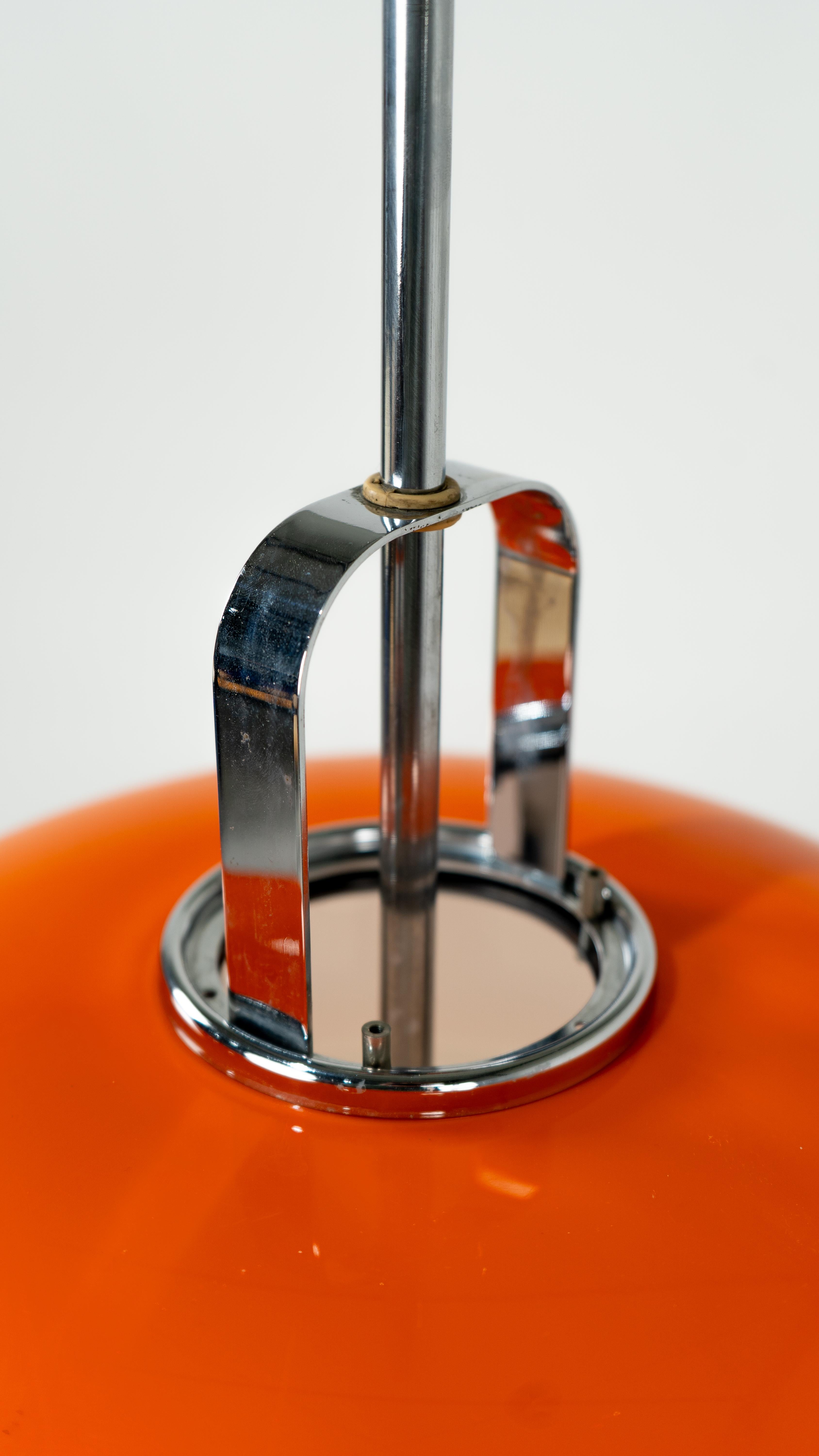 Harvey Guzzini Medusa Lámpara de Pie Vintage Naranja Meblo Esloveno en venta