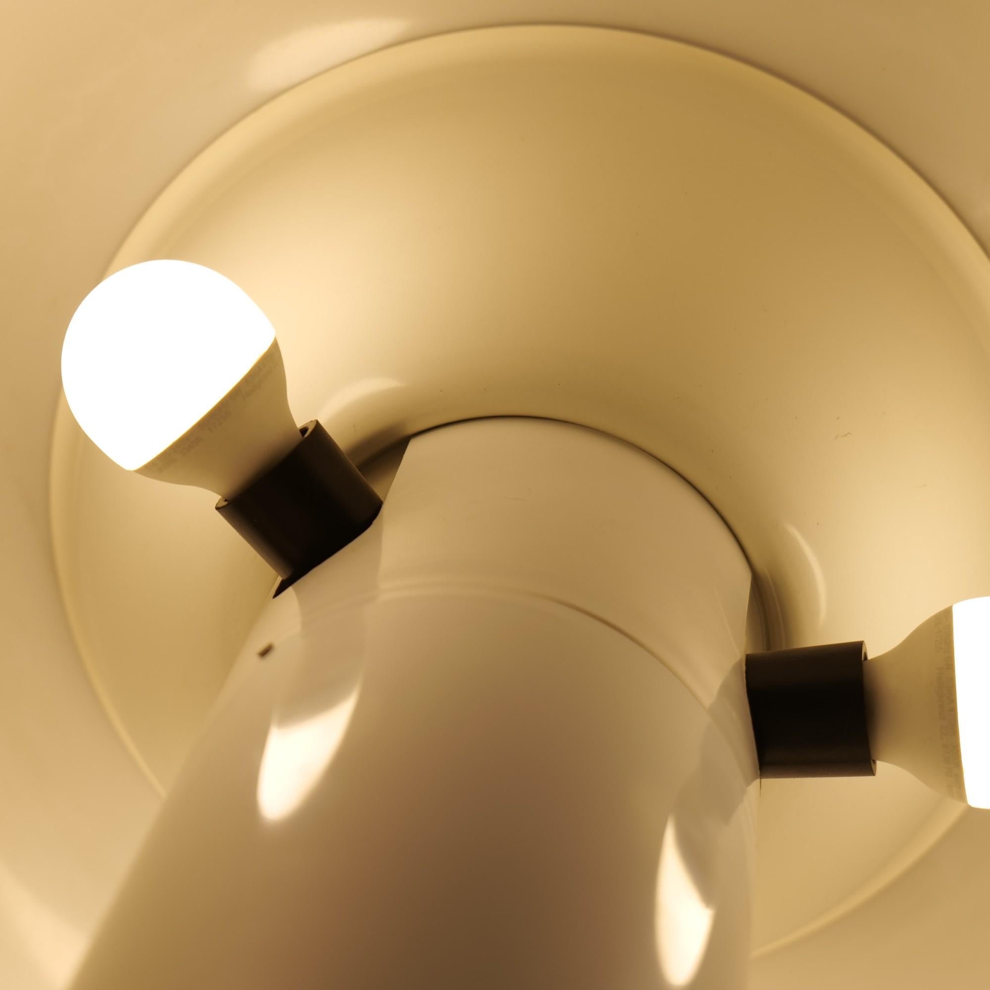 Harvey Guzzini mushroom lamp iGuzzini 4029 For Sale 3
