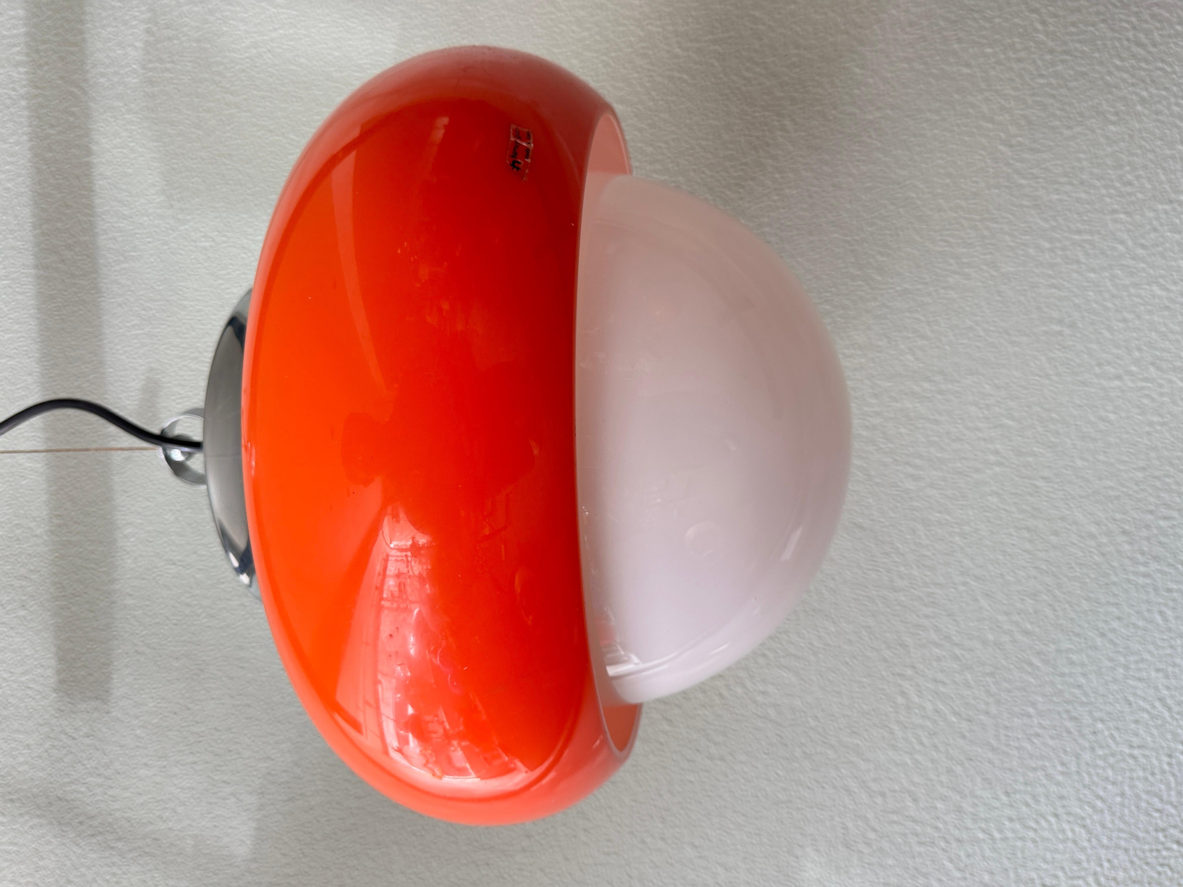 Harvey Guzzini Lampada da soffitto in vetro e acrilico arancione Cromo Italia anni '70 in vendita 6
