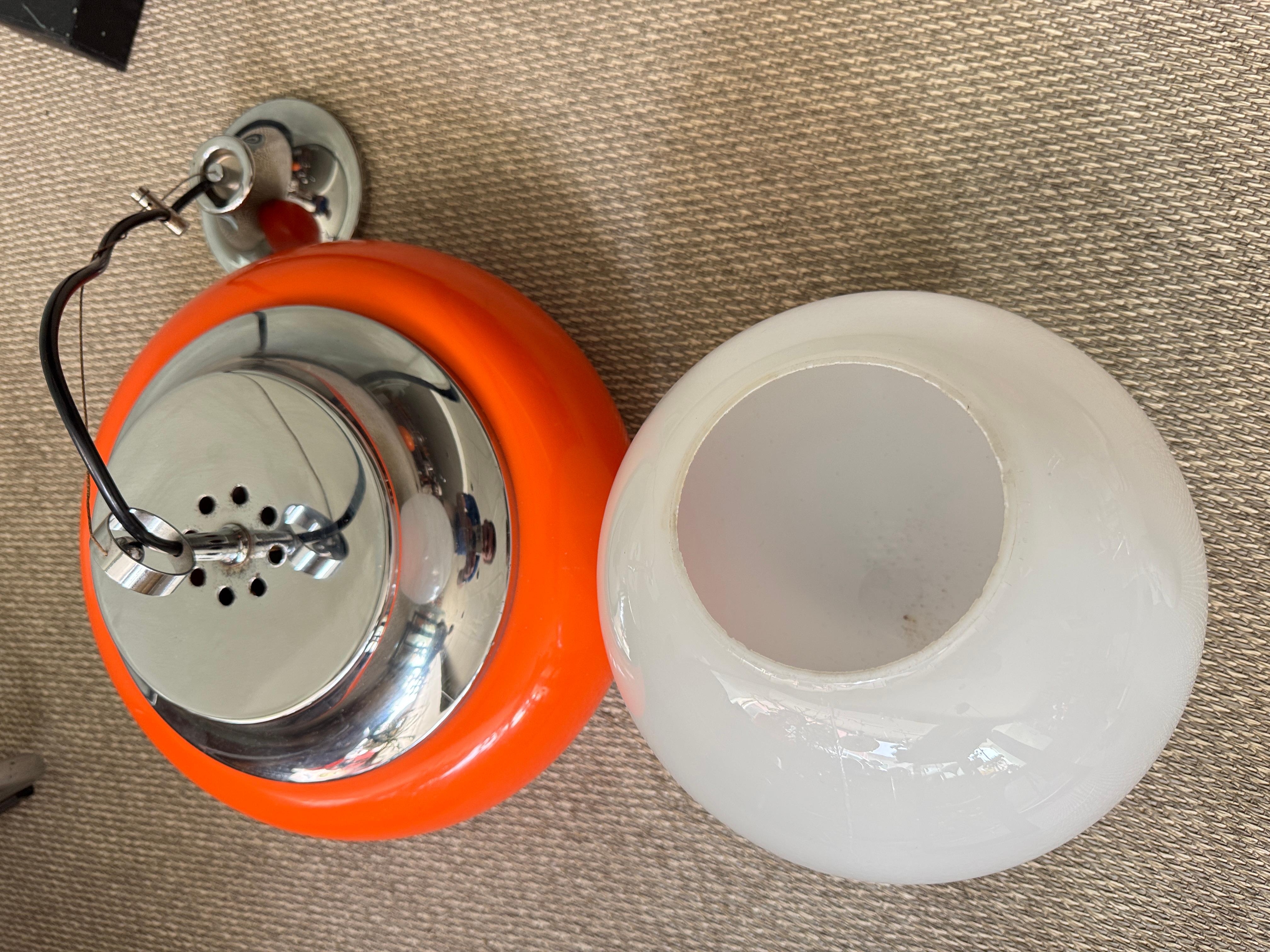 Harvey Guzzini Lampada da soffitto in vetro e acrilico arancione Cromo Italia anni '70 in vendita 11