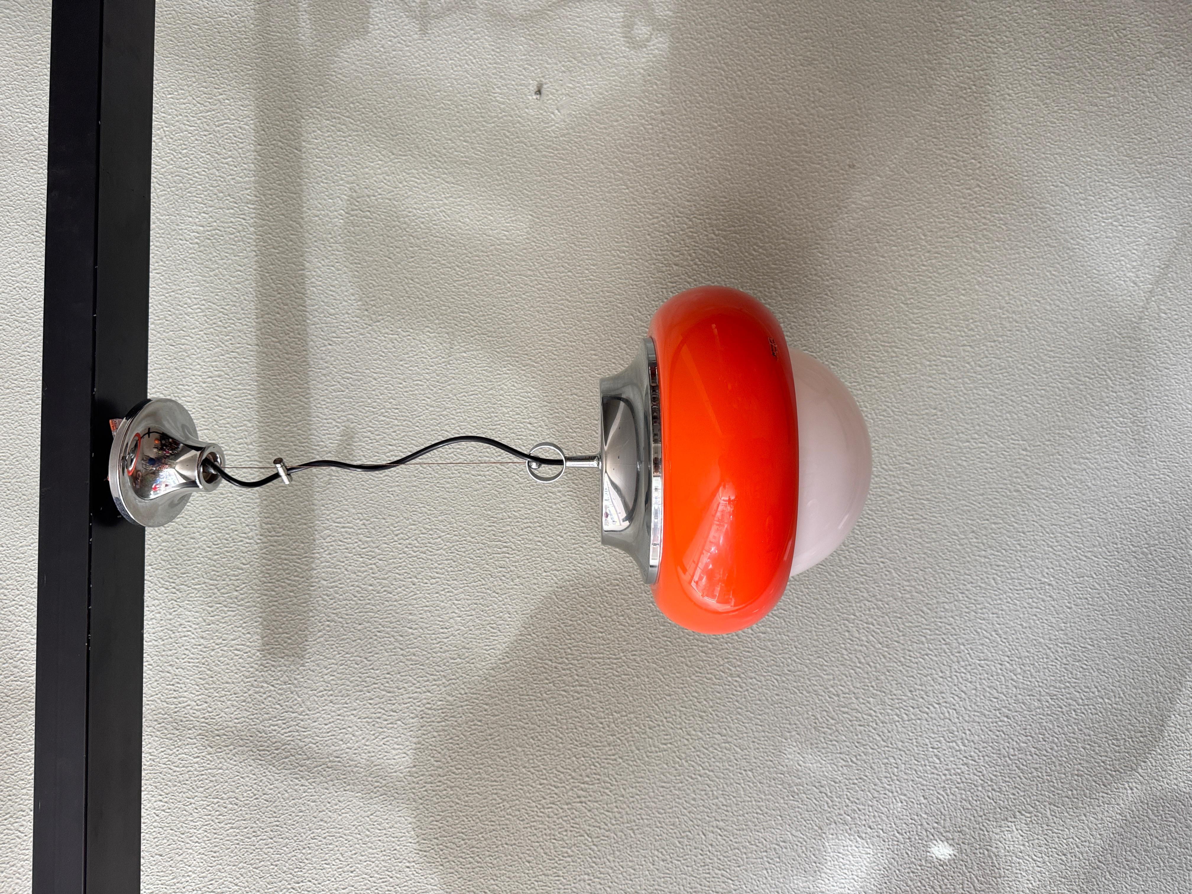 Harvey Guzzini Lampada da soffitto in vetro e acrilico arancione Cromo Italia anni '70 in vendita 1