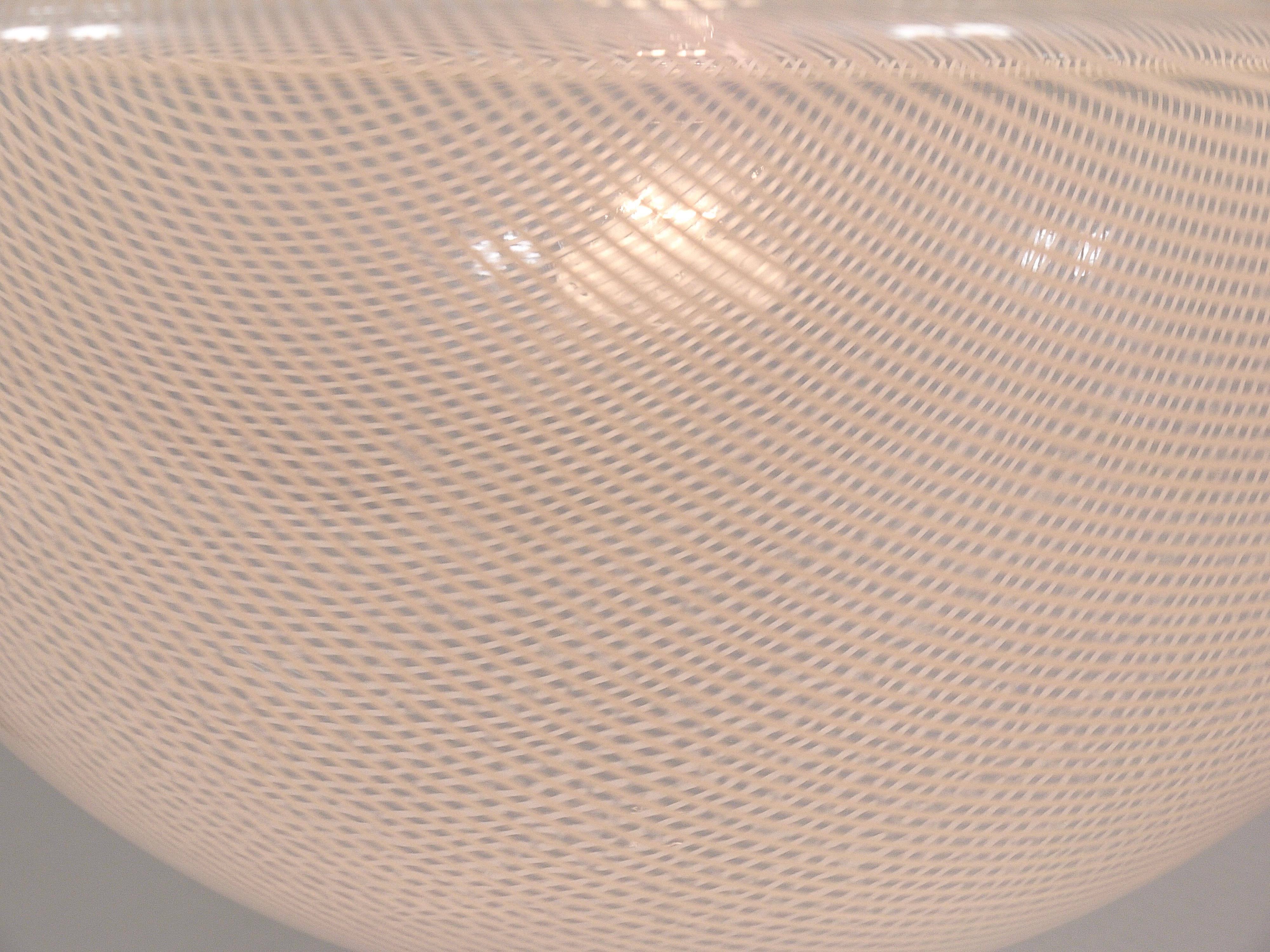 Lampada a sospensione a globo Op-Art a strisce postmoderna di Harvey Guzzini di Meblo, anni '70 in vendita 10