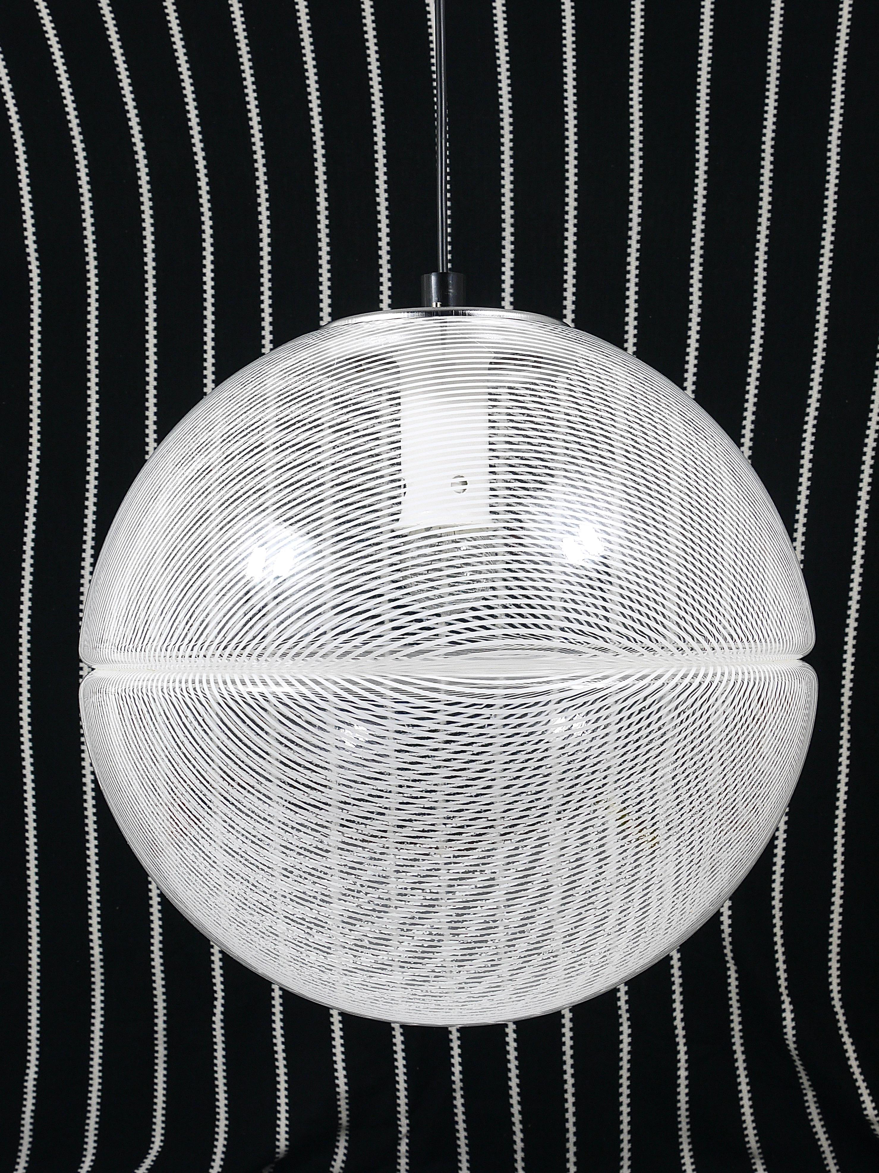 Harvey Guzzini Post-Modern Striped Op-Art Globe Pendant Lamp by Meblo, 1970s In Good Condition For Sale In Vienna, AT