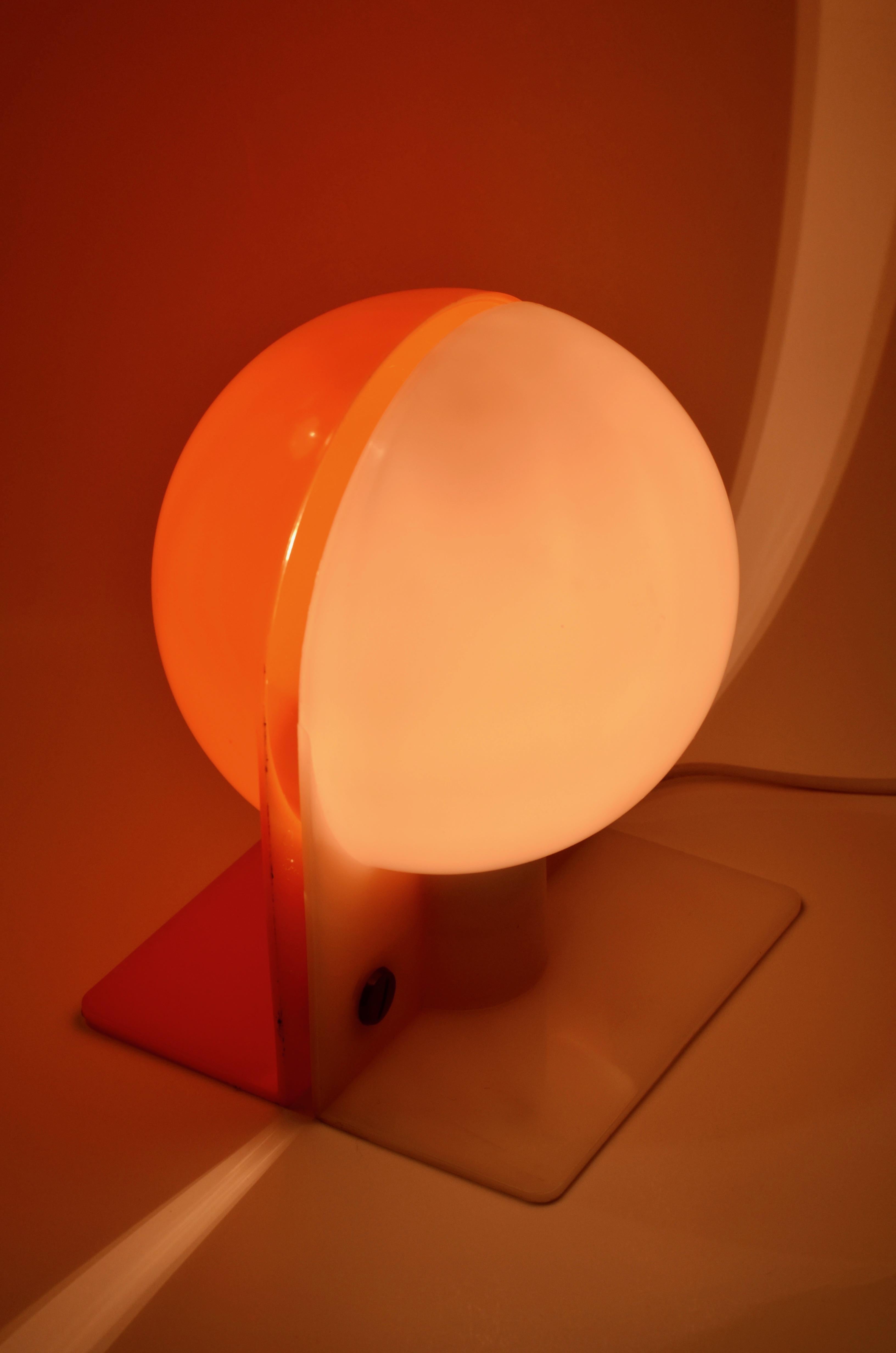 Harvey Guzzini Sirio Table Lamp, 1970s For Sale 1