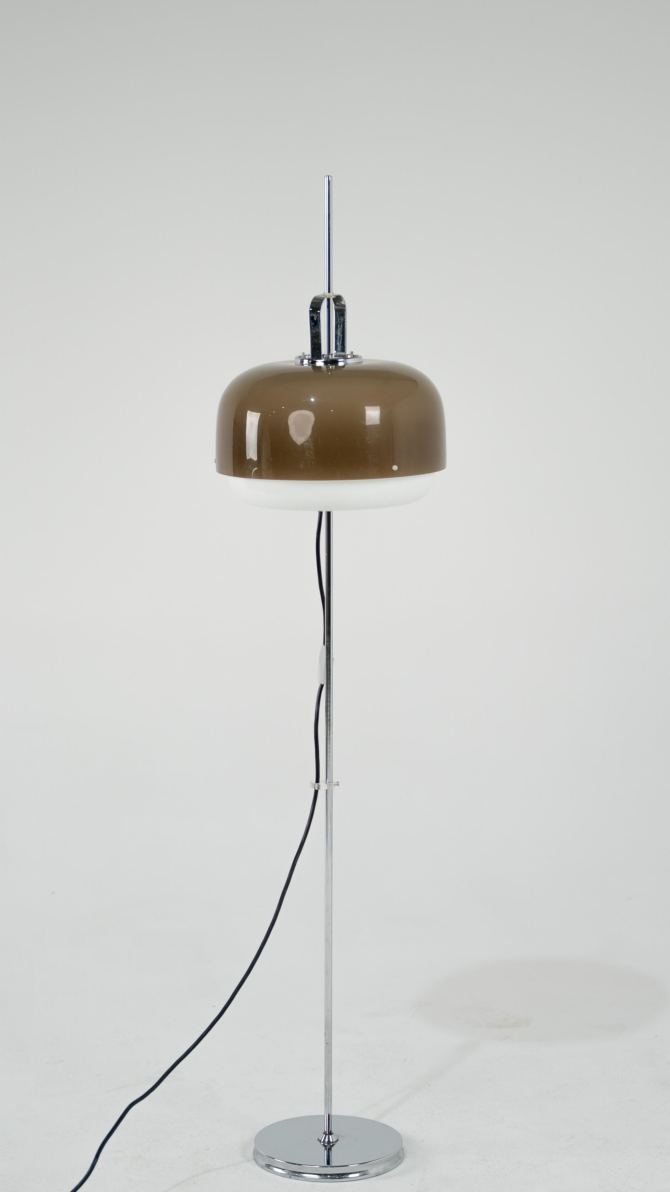Lampada da terra 