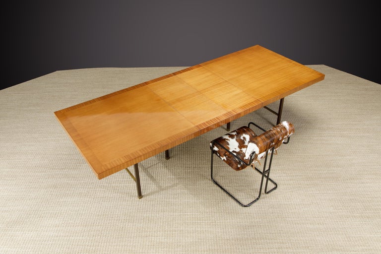 Harvey Probber 12-Person Extendable Dining Table in Mahogany and Brass, 1950s In Excellent Condition For Sale In Los Angeles, CA