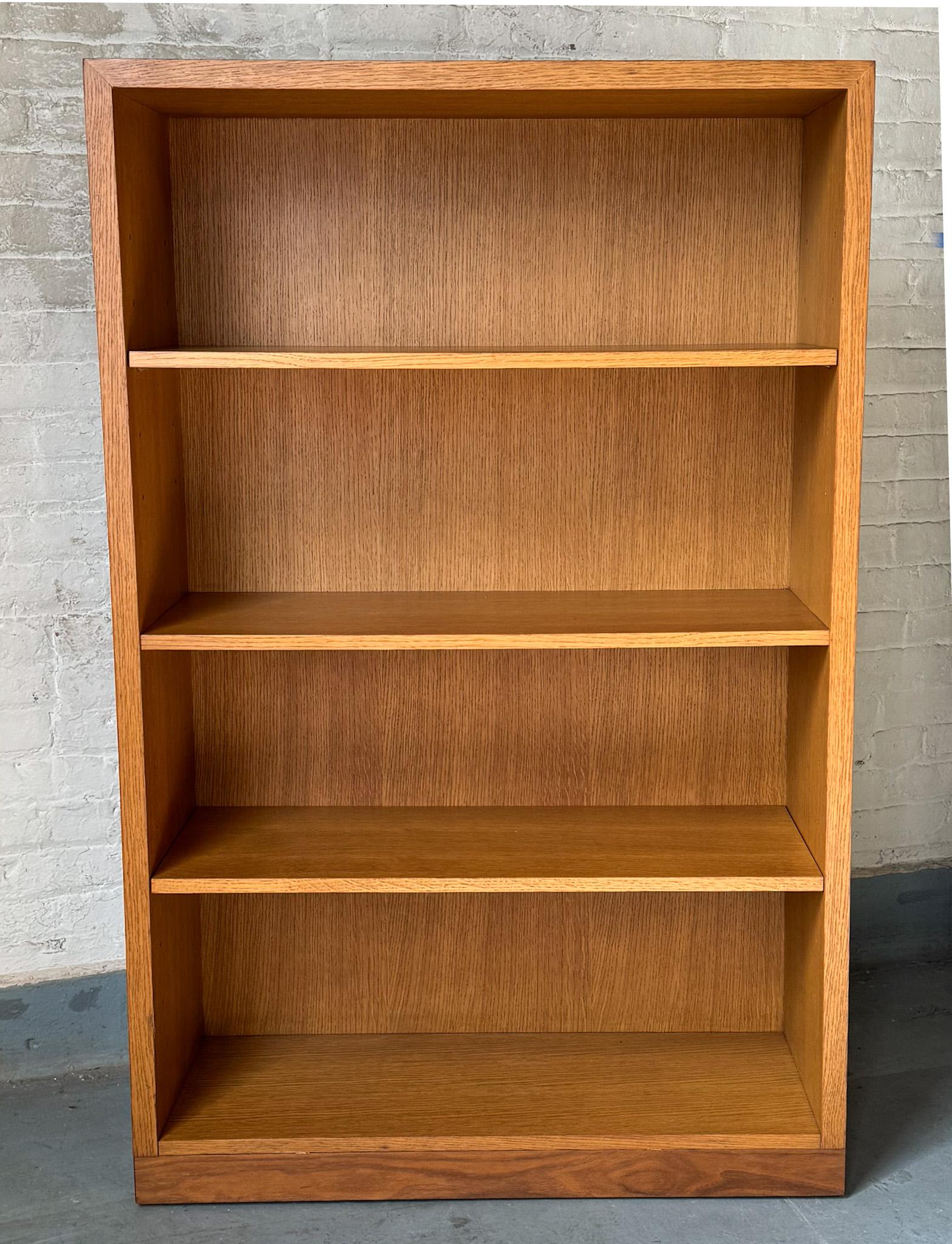 Mid-Century moderno Harvey Probber Advent 1 Series Bookcase(s) in Oak and Walnut in vendita