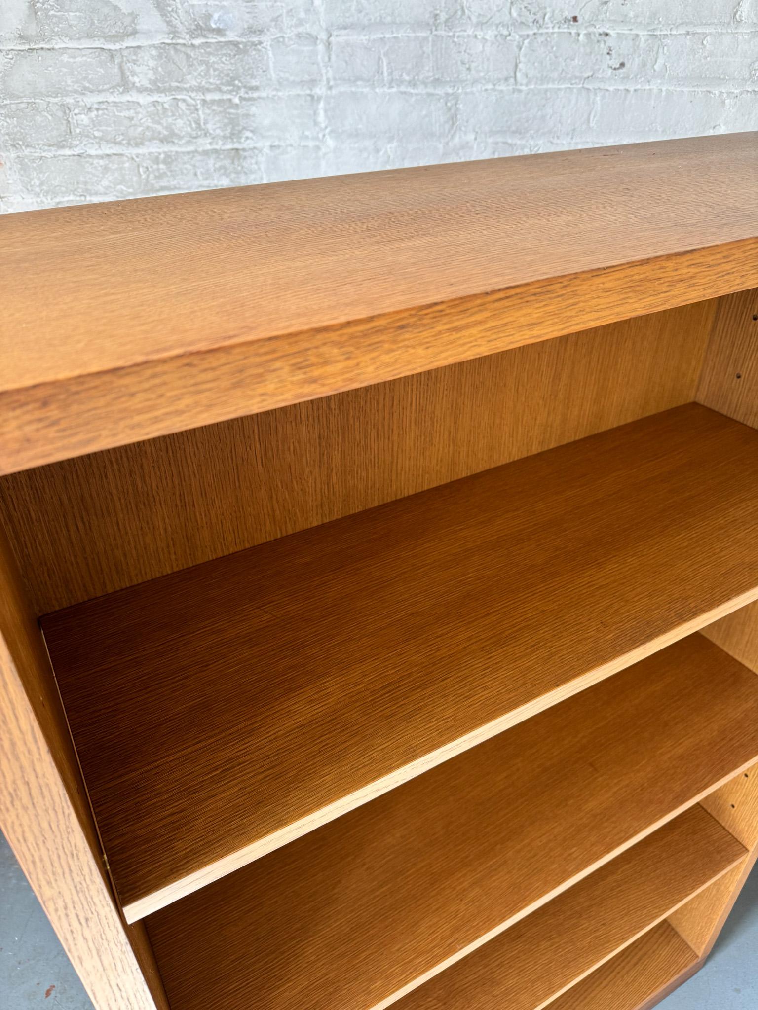 Fine XX secolo Harvey Probber Advent 1 Series Bookcase(s) in Oak and Walnut in vendita