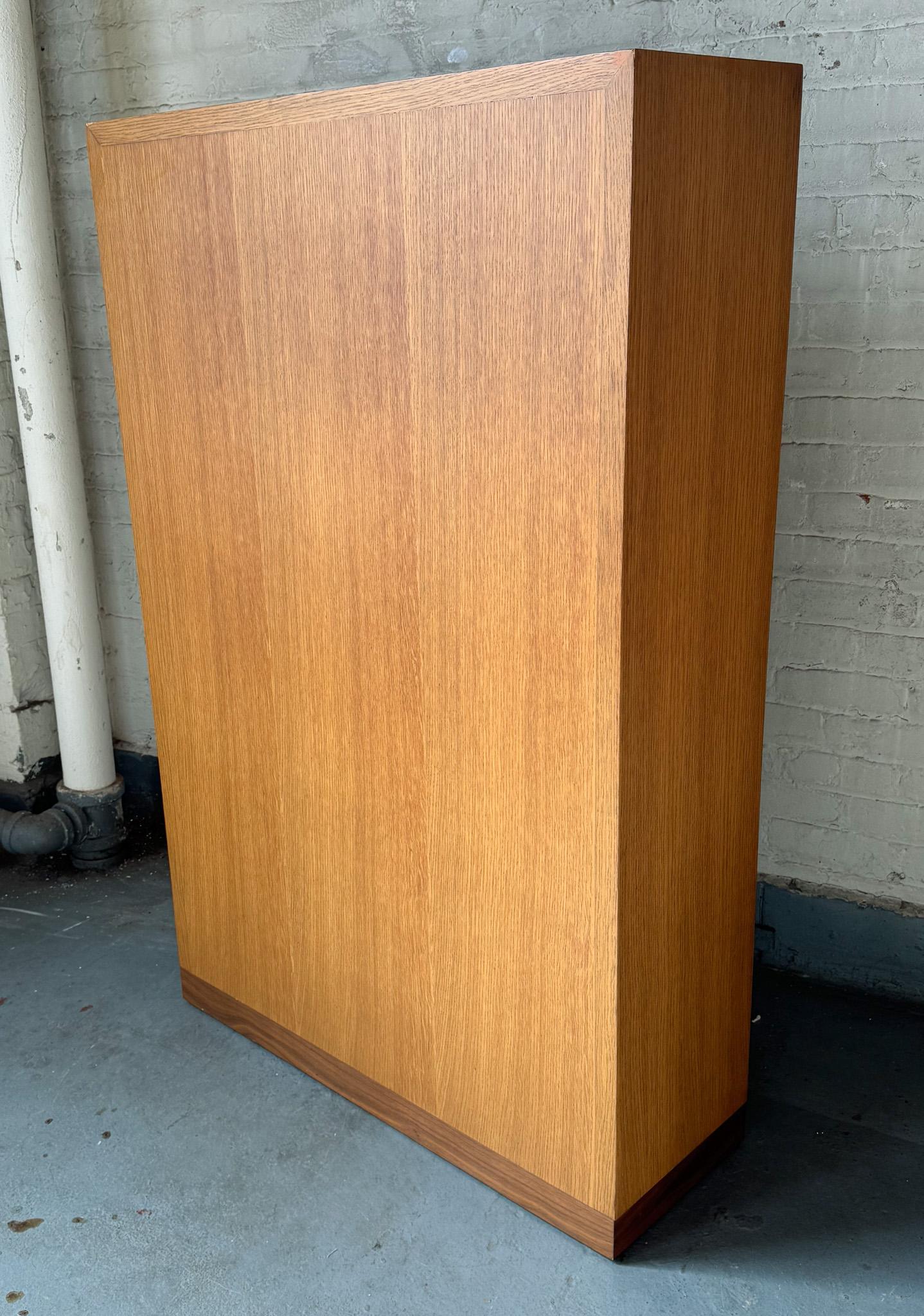 Quercia Harvey Probber Advent 1 Series Bookcase(s) in Oak and Walnut in vendita