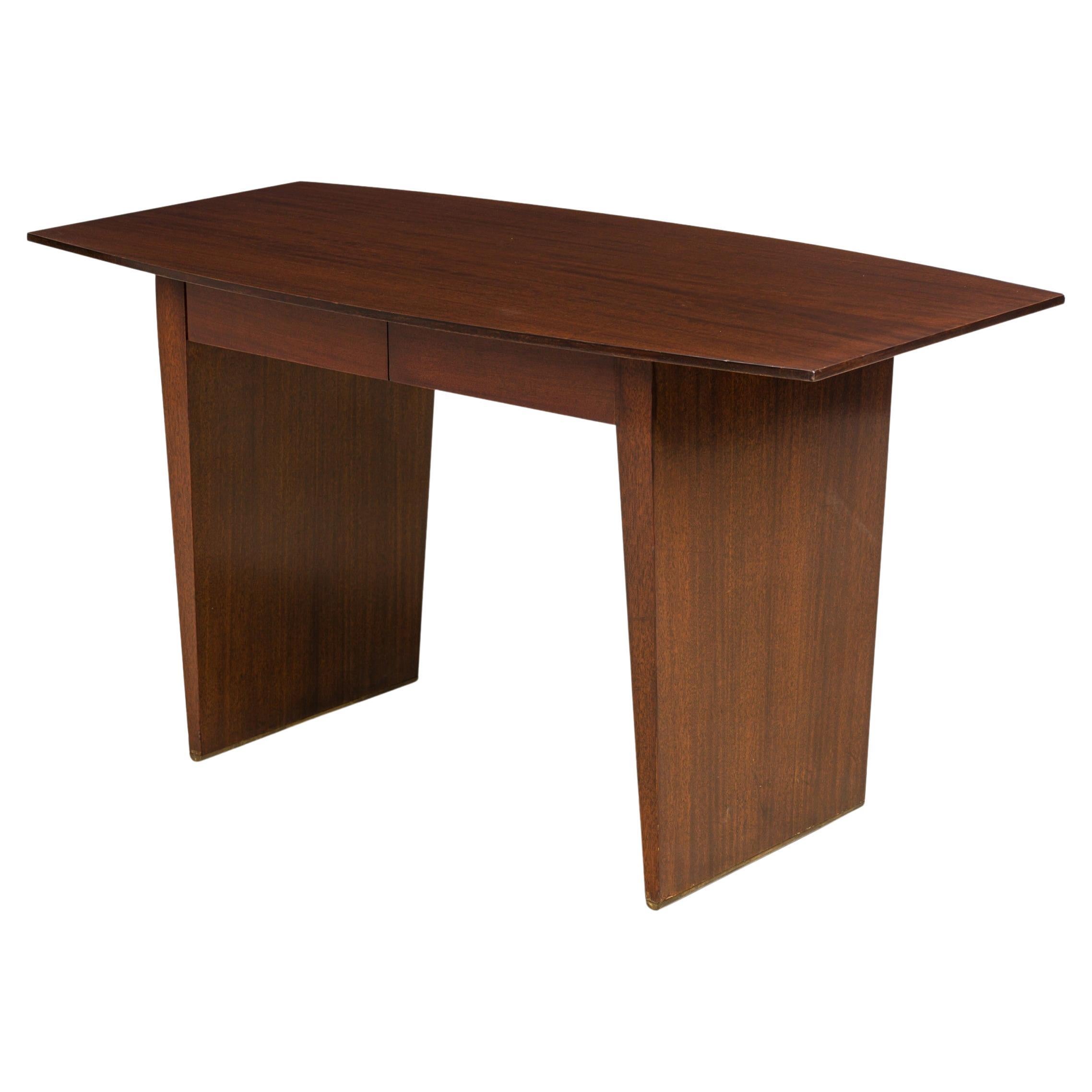 Harvey Probber Amerikanischer Mid-Century ''Boat Top'' Schreibtisch aus poliertem Nussbaum