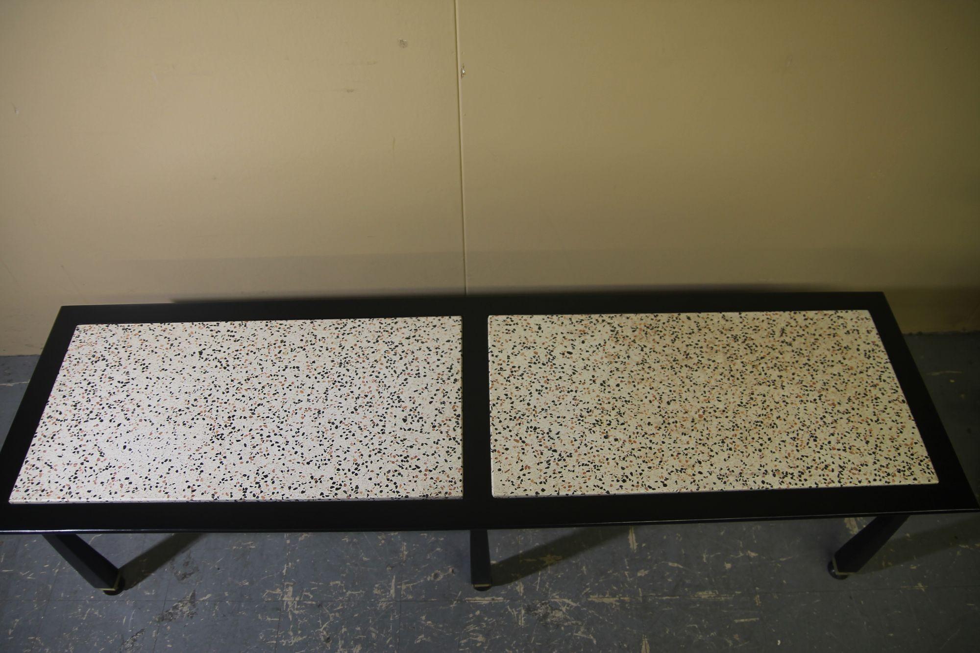 Harvey Probber Table basse de style asiatique avec incrustations en terrazzo Bon état - En vente à Asbury Park, NJ