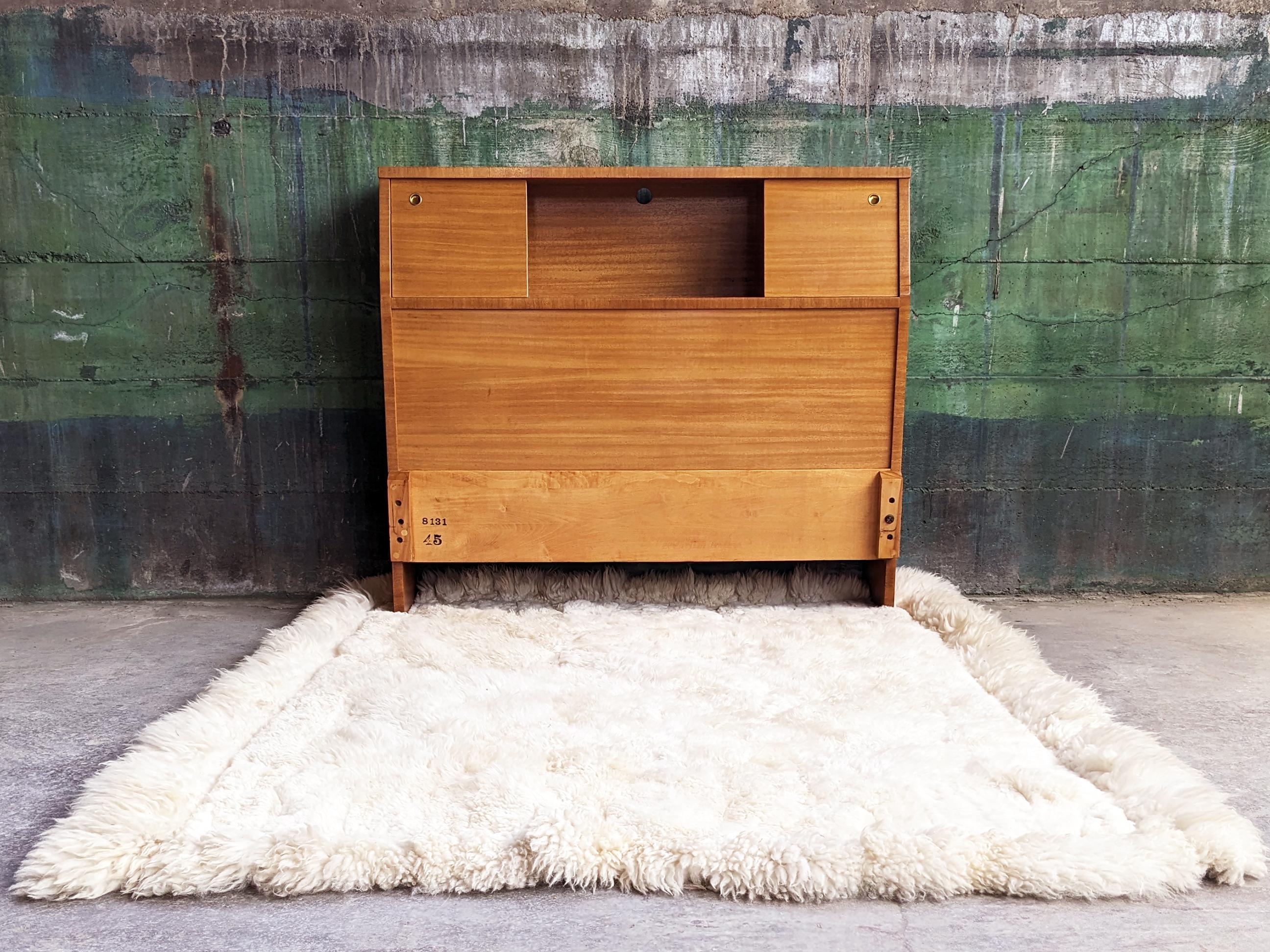 Mid-20th Century Harvey Probber Attributed Twin Sized Mid-Century Bookcase Headboard, circa 1960s For Sale