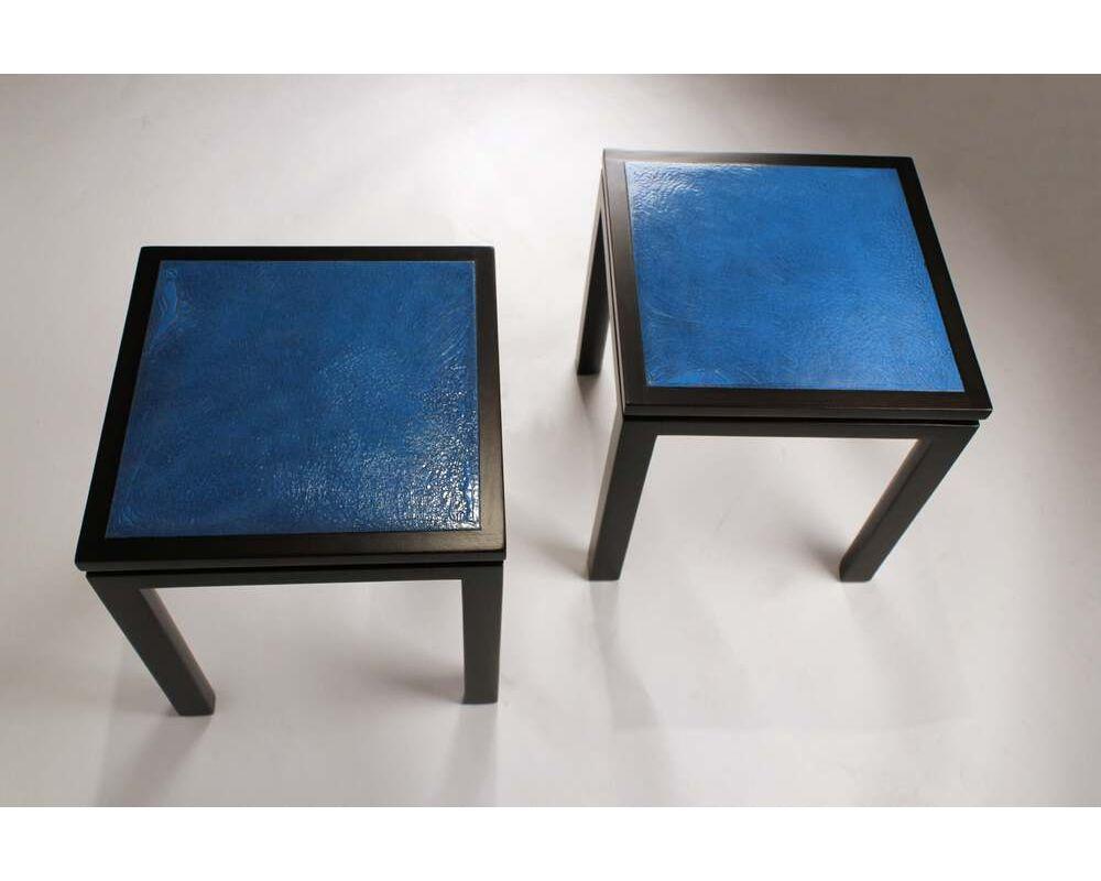 Harvey Probber Beistelltische aus blau emailliertem Kupfer und Espresso-Mahagoni, 1960er Jahre (Moderne der Mitte des Jahrhunderts) im Angebot
