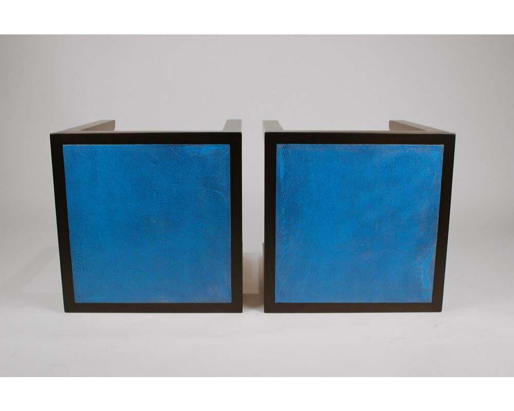 Harvey Probber Beistelltische aus blau emailliertem Kupfer und Espresso-Mahagoni, 1960er Jahre (amerikanisch) im Angebot