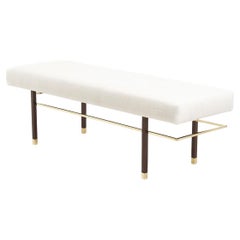 Banc à cadre en laiton Harvey Probber en bouclette blanche:: 1950