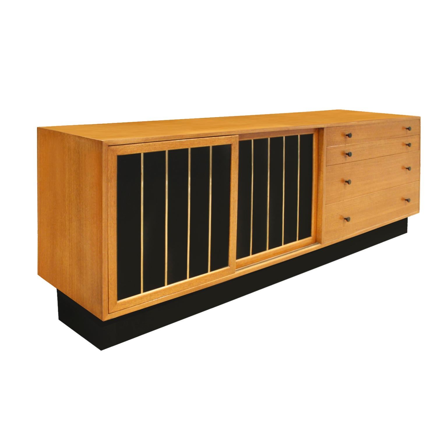 Mid-Century Modern Harvey Probber Credenza in Mahogany with Black Leather, 1950s ‘Signed’