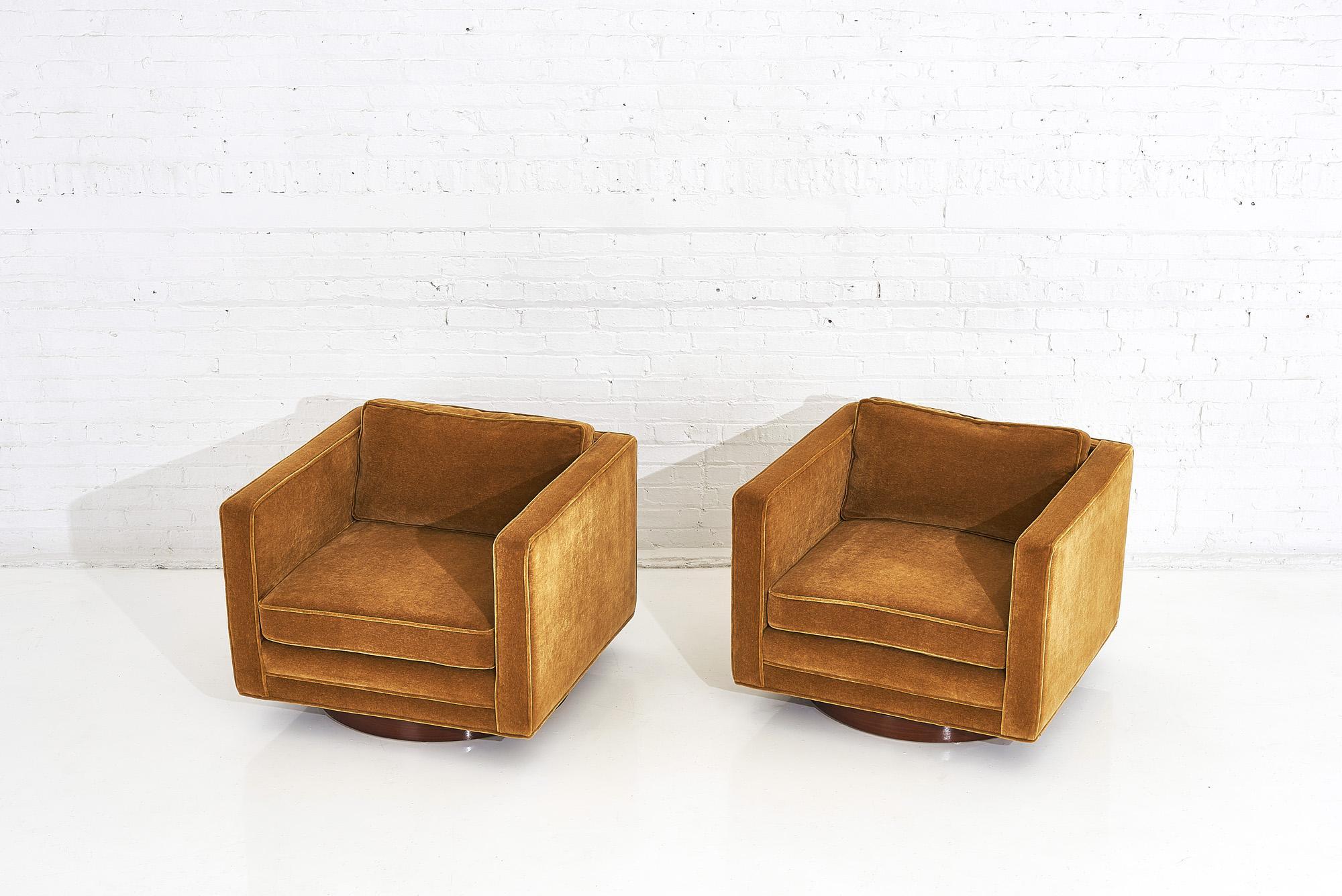 Mid-Century Modern Harvey Probber Cube Swivel Chairs, Model no. 1461