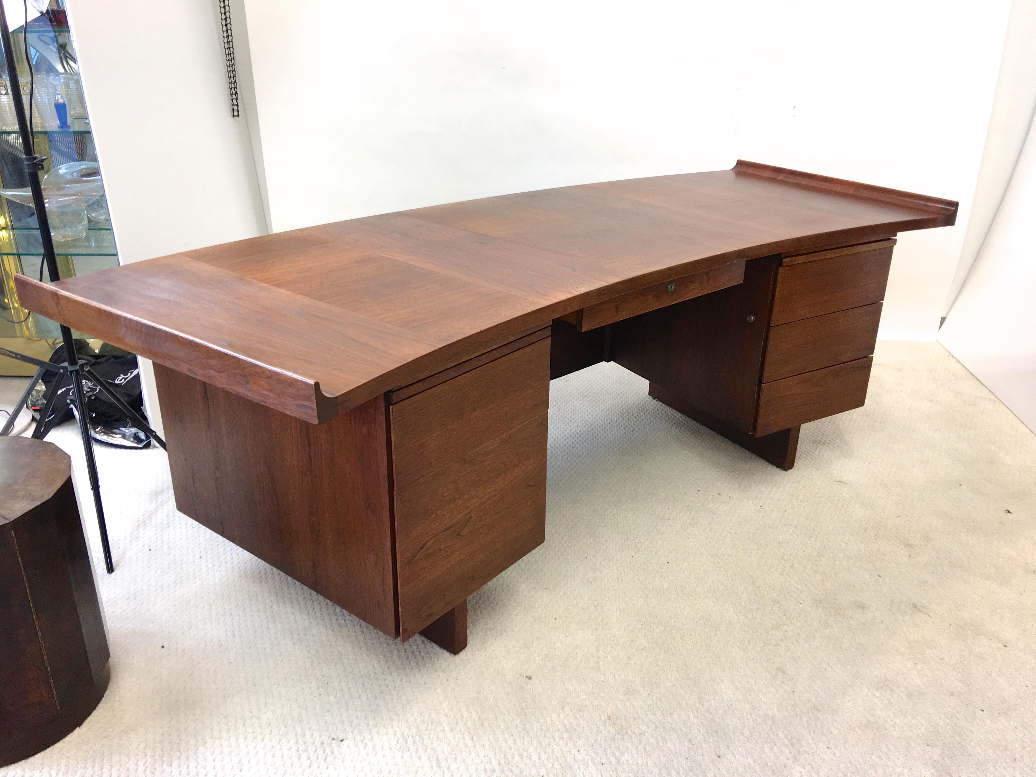 Harvey Probber Curved Walnut Top Executive Desk 10