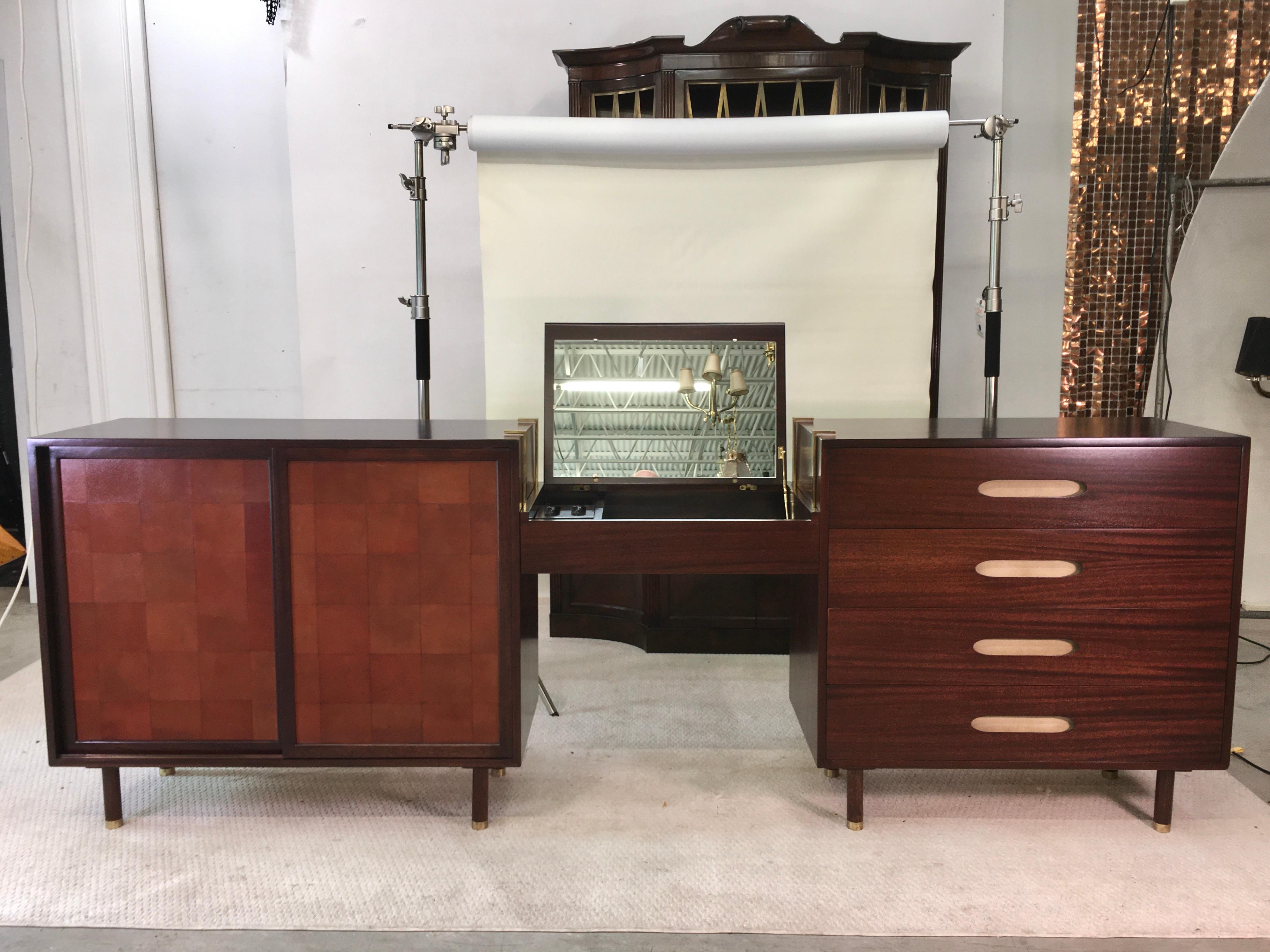 Mid-Century Modern Harvey Probber Double Chest and Vanity with Leather and Brass For Sale