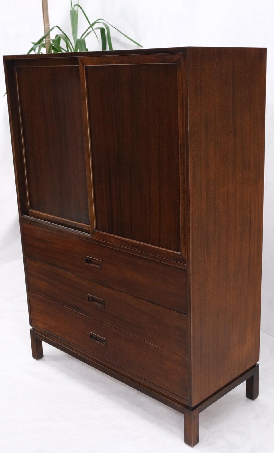 Harvey Probber Espresso Mahogany Sliding Doors 10 Drawers Gentlemen's Chest Mint For Sale 6