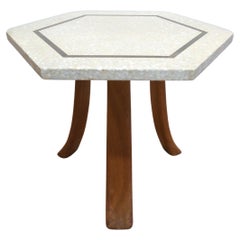 Harvey Probber Mesa auxiliar hexagonal de terrazo