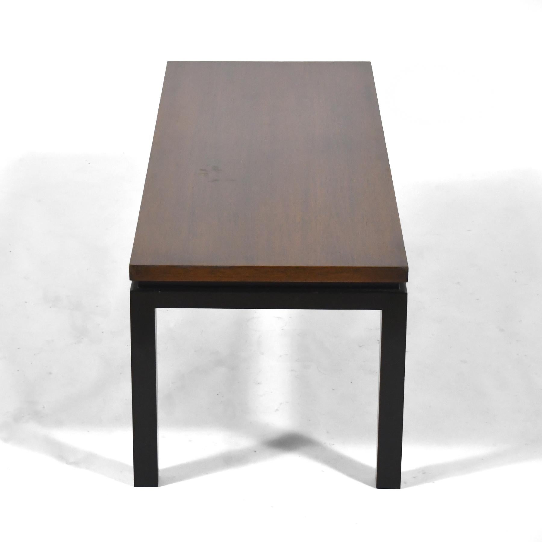 Table basse en acajou Harvey Probber Bon état - En vente à Highland, IN